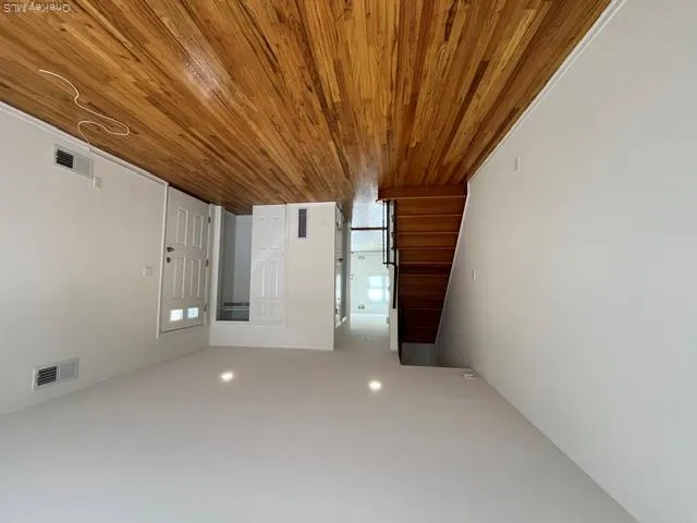 1 Inwood Road, North Hempstead, NY, 2 Bedrooms Bedrooms, 4 Rooms Rooms,1 BathroomBathrooms,Residential Lease,For Rent,Inwood,0,1033503 1 Inwood Road, North Hempstead, NY, 2 Bedrooms Bedrooms, 4 Rooms Rooms,1 BathroomBathrooms,Residential Lease,For Rent,Inwood,0,1033503