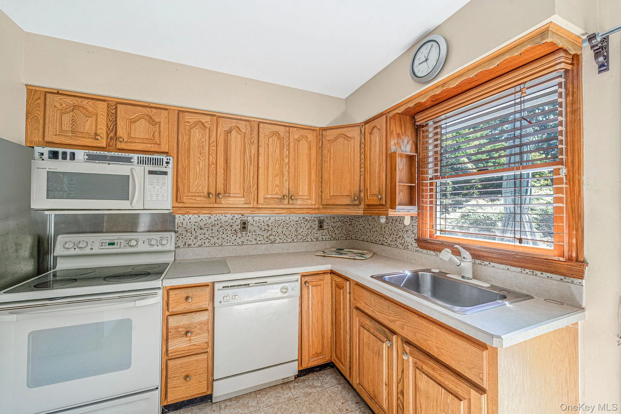 8 Dartmouth Road, Brookhaven, NY, 4 Bedrooms Bedrooms, 8 Rooms Rooms,2 BathroomsBathrooms,Residential,For Rent,Dartmouth,0,1033504 8 Dartmouth Road, Brookhaven, NY, 4 Bedrooms Bedrooms, 8 Rooms Rooms,2 BathroomsBathrooms,Residential,For Rent,Dartmouth,0,1033504