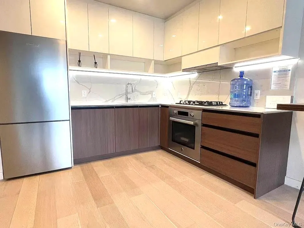 144-49 Northern Boulevard, New York, NY, 1 Bedroom Bedrooms, 3 Rooms Rooms,1 BathroomBathrooms,Residential Lease,For Rent,Northern,0,1033505 144-49 Northern Boulevard, New York, NY, 1 Bedroom Bedrooms, 3 Rooms Rooms,1 BathroomBathrooms,Residential Lease,For Rent,Northern,0,1033505