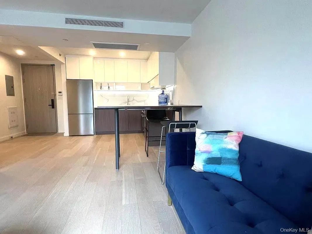 144-49 Northern Boulevard, New York, NY, 1 Bedroom Bedrooms, 3 Rooms Rooms,1 BathroomBathrooms,Residential Lease,For Rent,Northern,0,1033505 144-49 Northern Boulevard, New York, NY, 1 Bedroom Bedrooms, 3 Rooms Rooms,1 BathroomBathrooms,Residential Lease,For Rent,Northern,0,1033505