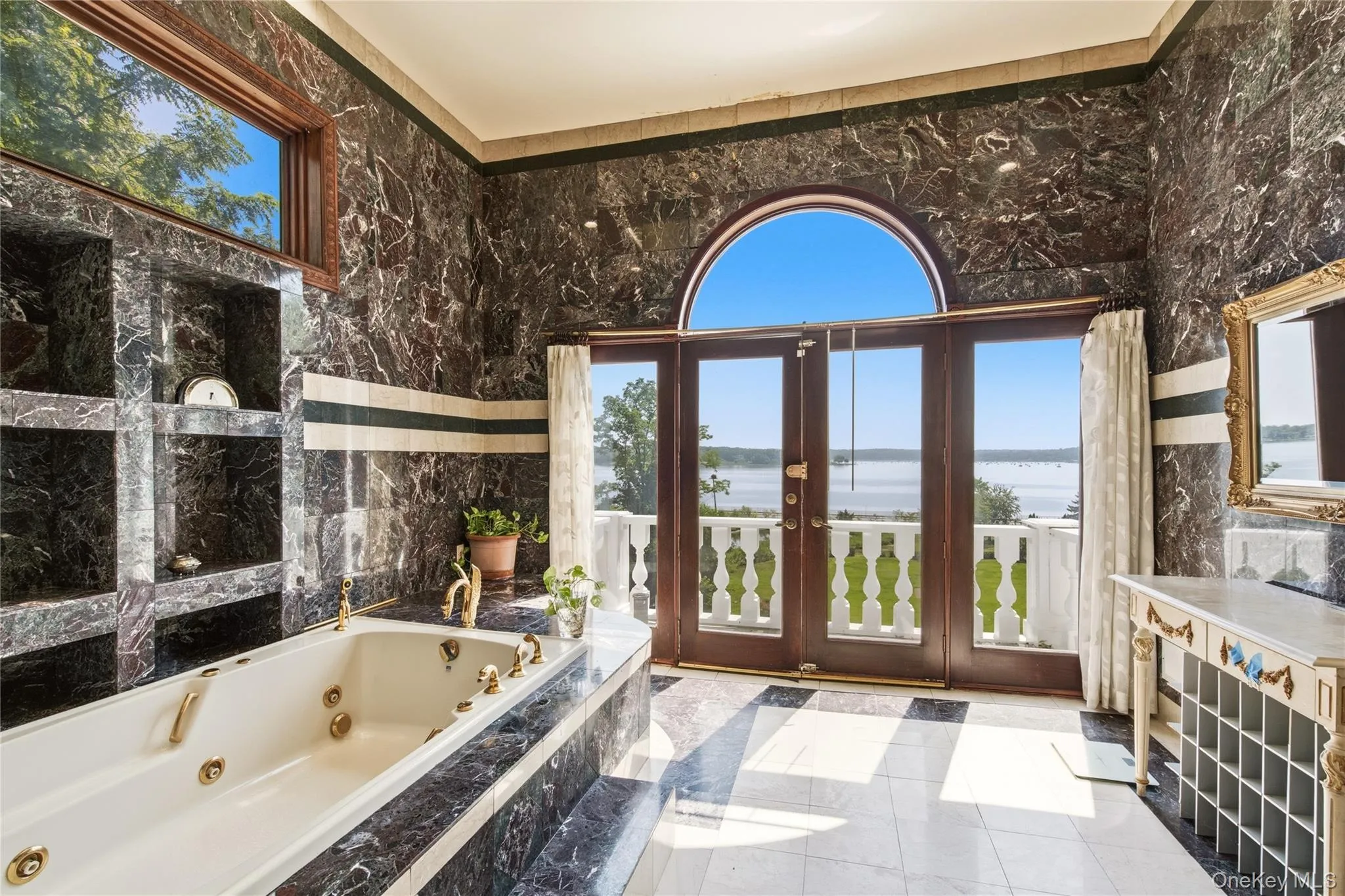 1007 Shore Road, Oyster Bay, NY, 8 Bedrooms Bedrooms, 19 Rooms Rooms,5 BathroomsBathrooms,Residential,For Rent,Shore,0,1033511 1007 Shore Road, Oyster Bay, NY, 8 Bedrooms Bedrooms, 19 Rooms Rooms,5 BathroomsBathrooms,Residential,For Rent,Shore,0,1033511