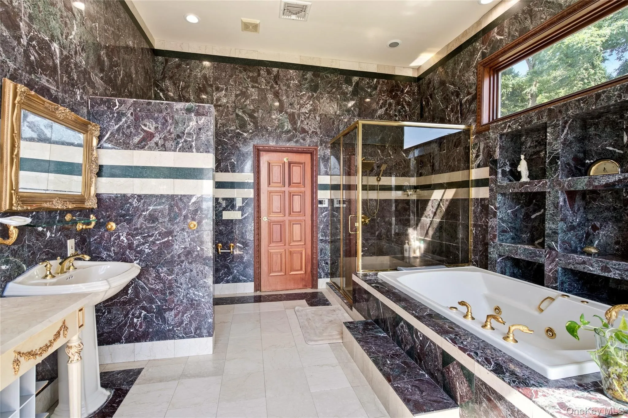 1007 Shore Road, Oyster Bay, NY, 8 Bedrooms Bedrooms, 19 Rooms Rooms,5 BathroomsBathrooms,Residential,For Rent,Shore,0,1033511 1007 Shore Road, Oyster Bay, NY, 8 Bedrooms Bedrooms, 19 Rooms Rooms,5 BathroomsBathrooms,Residential,For Rent,Shore,0,1033511