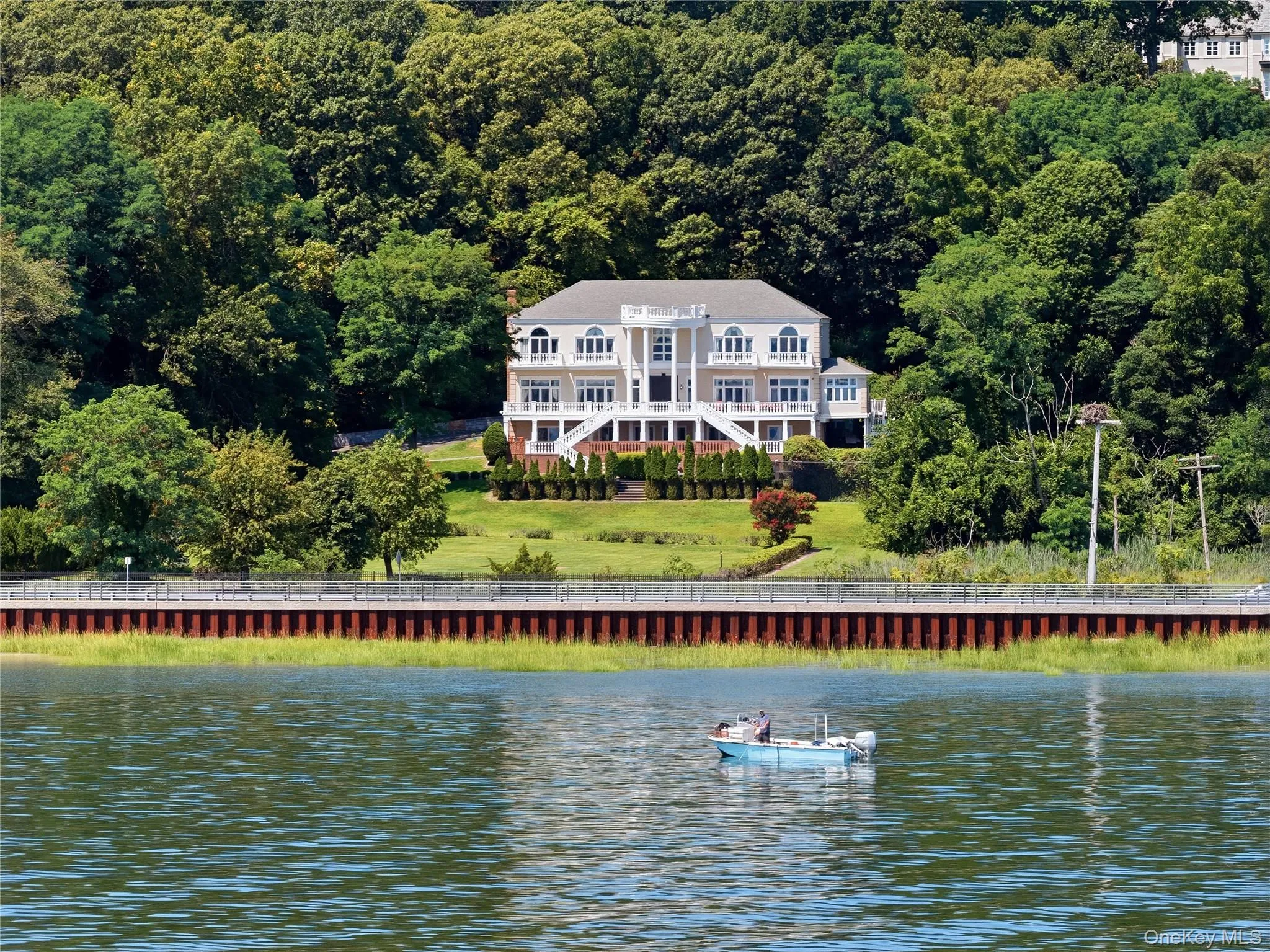 1007 Shore Road, Oyster Bay, NY, 8 Bedrooms Bedrooms, 19 Rooms Rooms,5 BathroomsBathrooms,Residential,For Rent,Shore,0,1033511 1007 Shore Road, Oyster Bay, NY, 8 Bedrooms Bedrooms, 19 Rooms Rooms,5 BathroomsBathrooms,Residential,For Rent,Shore,0,1033511