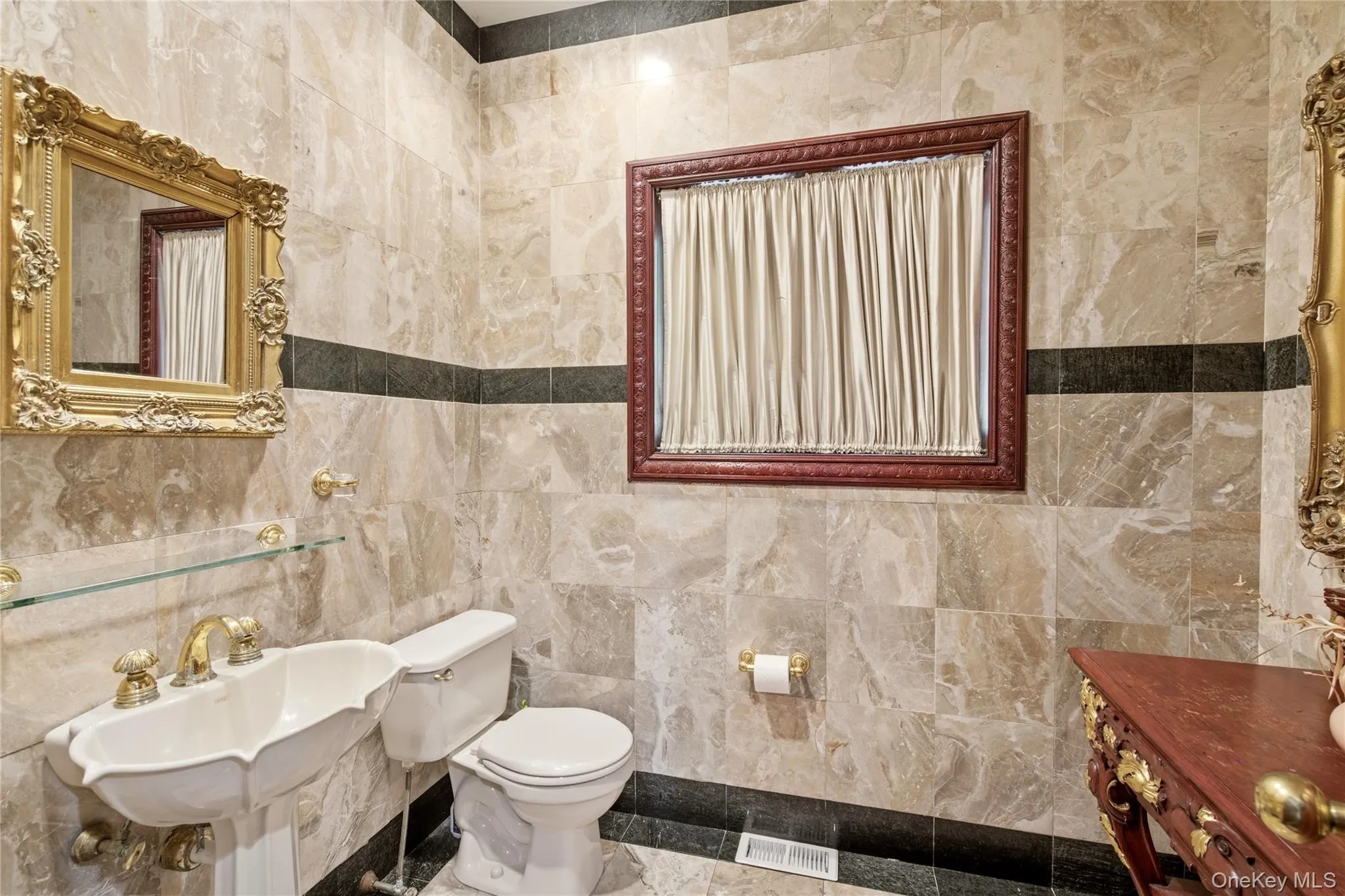 1007 Shore Road, Oyster Bay, NY, 8 Bedrooms Bedrooms, 19 Rooms Rooms,5 BathroomsBathrooms,Residential,For Rent,Shore,0,1033511 1007 Shore Road, Oyster Bay, NY, 8 Bedrooms Bedrooms, 19 Rooms Rooms,5 BathroomsBathrooms,Residential,For Rent,Shore,0,1033511