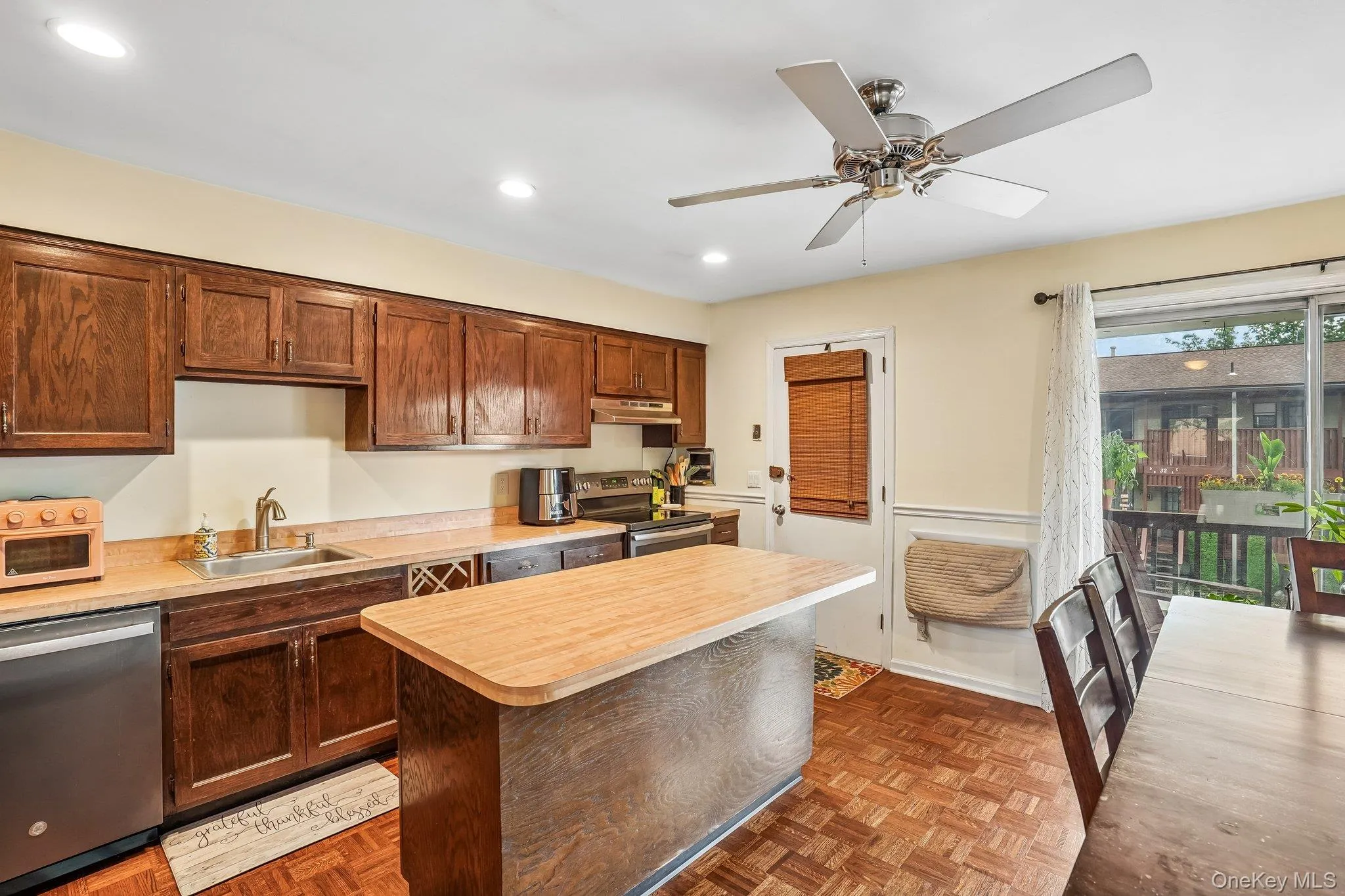 19 Somerset Drive, Ramapo, NY, 2 Bedrooms Bedrooms, 4 Rooms Rooms,2 BathroomsBathrooms,Residential,For Rent,Somerset,0,1033513 19 Somerset Drive, Ramapo, NY, 2 Bedrooms Bedrooms, 4 Rooms Rooms,2 BathroomsBathrooms,Residential,For Rent,Somerset,0,1033513