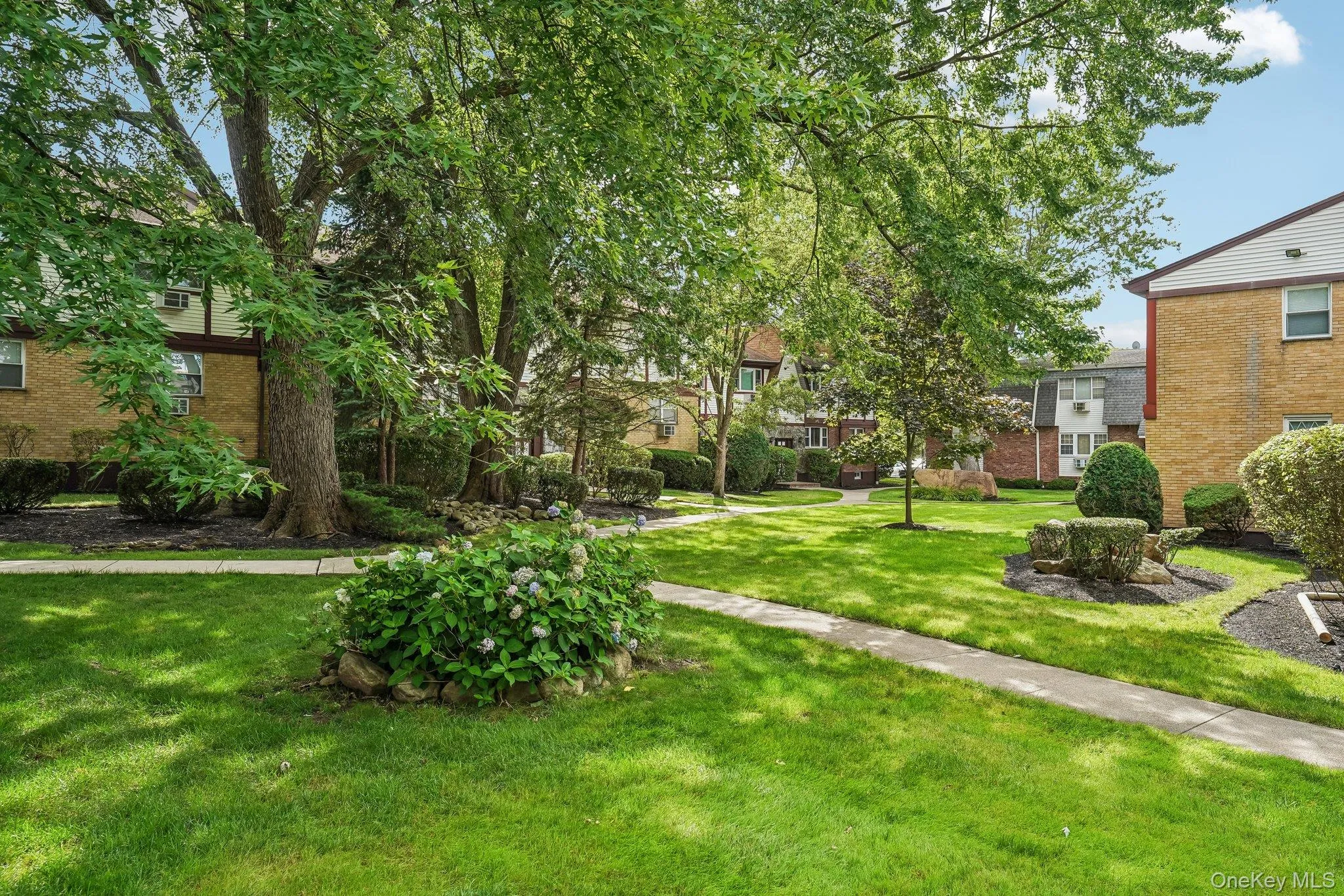 19 Somerset Drive, Ramapo, NY, 2 Bedrooms Bedrooms, 4 Rooms Rooms,2 BathroomsBathrooms,Residential,For Rent,Somerset,0,1033513 19 Somerset Drive, Ramapo, NY, 2 Bedrooms Bedrooms, 4 Rooms Rooms,2 BathroomsBathrooms,Residential,For Rent,Somerset,0,1033513