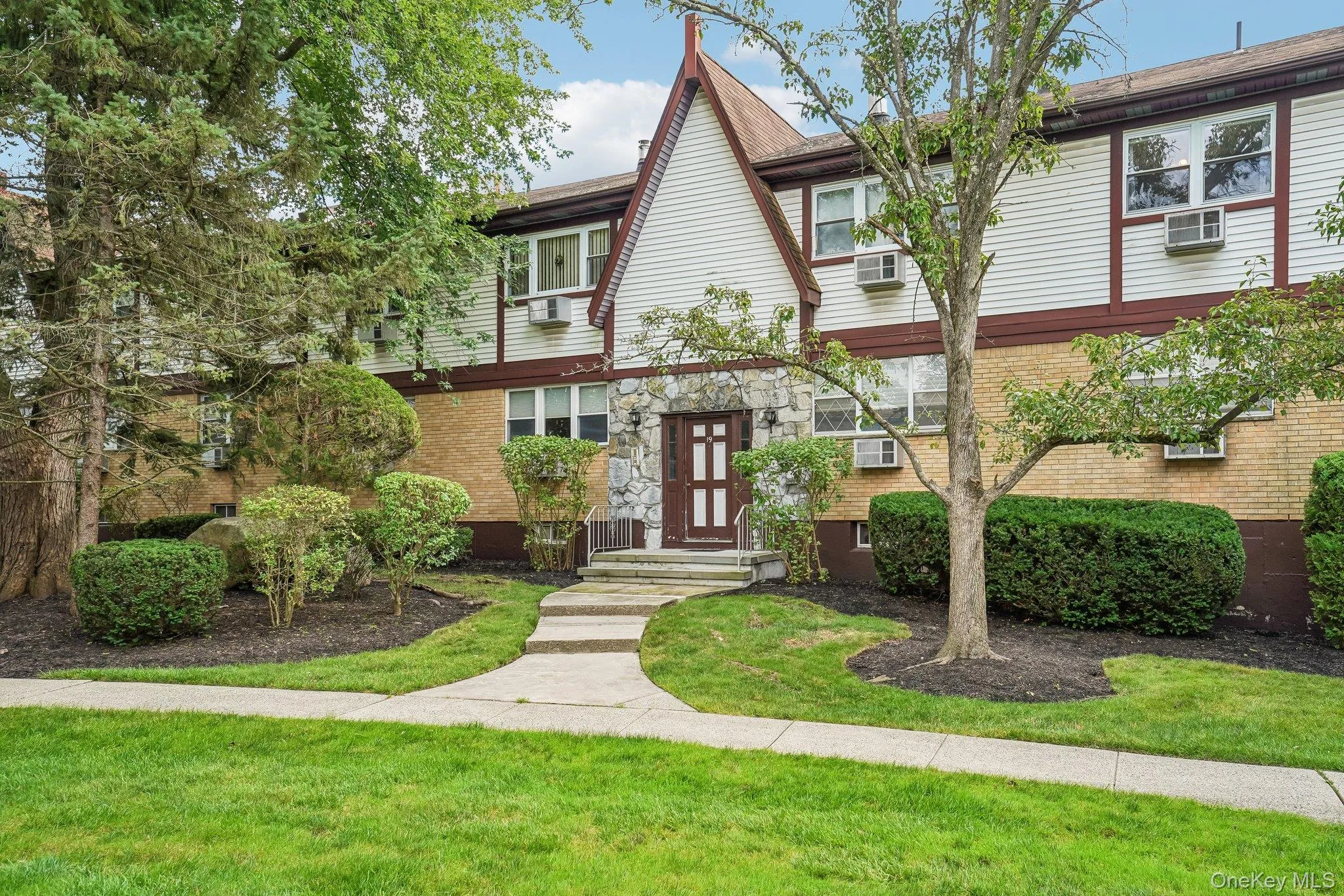 19 Somerset Drive, Ramapo, NY, 2 Bedrooms Bedrooms, 4 Rooms Rooms,2 BathroomsBathrooms,Residential,For Rent,Somerset,0,1033513 19 Somerset Drive, Ramapo, NY, 2 Bedrooms Bedrooms, 4 Rooms Rooms,2 BathroomsBathrooms,Residential,For Rent,Somerset,0,1033513