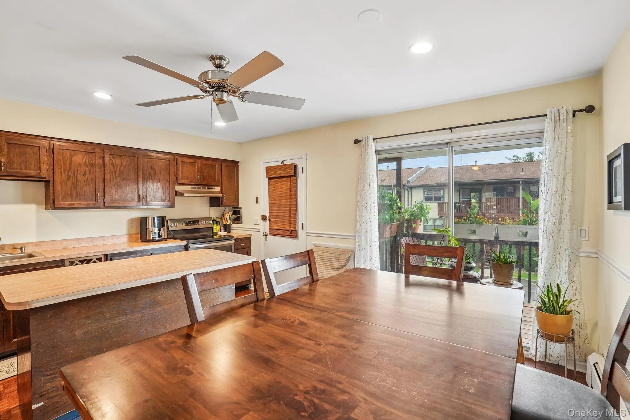 19 Somerset Drive, Ramapo, NY, 2 Bedrooms Bedrooms, 4 Rooms Rooms,2 BathroomsBathrooms,Residential,For Rent,Somerset,0,1033513 19 Somerset Drive, Ramapo, NY, 2 Bedrooms Bedrooms, 4 Rooms Rooms,2 BathroomsBathrooms,Residential,For Rent,Somerset,0,1033513