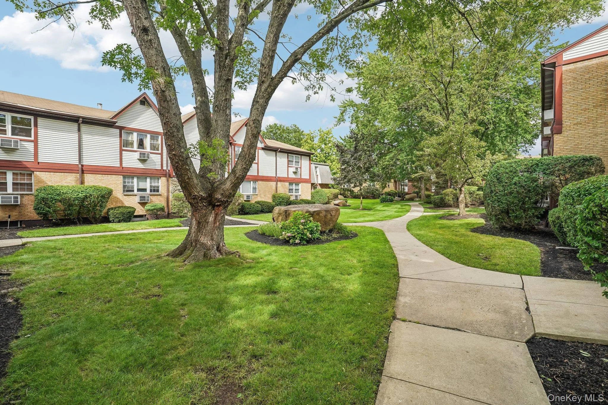19 Somerset Drive, Ramapo, NY, 2 Bedrooms Bedrooms, 4 Rooms Rooms,2 BathroomsBathrooms,Residential,For Rent,Somerset,0,1033513 19 Somerset Drive, Ramapo, NY, 2 Bedrooms Bedrooms, 4 Rooms Rooms,2 BathroomsBathrooms,Residential,For Rent,Somerset,0,1033513