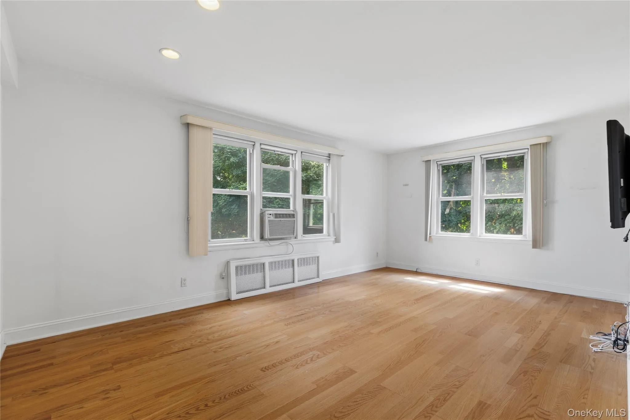 2 Winchester Avenue, Yonkers, NY, 1 Bedroom Bedrooms, 4 Rooms Rooms,1 BathroomBathrooms,Residential,For Rent,Winchester,0,1033521 2 Winchester Avenue, Yonkers, NY, 1 Bedroom Bedrooms, 4 Rooms Rooms,1 BathroomBathrooms,Residential,For Rent,Winchester,0,1033521