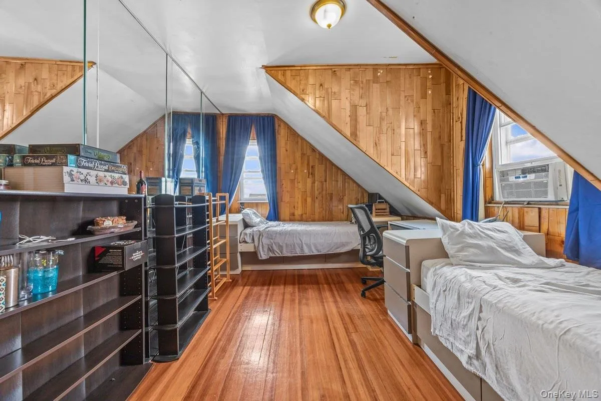 190 Beach 137th Street, New York, NY, 7 Bedrooms Bedrooms, 16 Rooms Rooms,3 BathroomsBathrooms,Residential,For Rent,Beach 137th,0,1033528 190 Beach 137th Street, New York, NY, 7 Bedrooms Bedrooms, 16 Rooms Rooms,3 BathroomsBathrooms,Residential,For Rent,Beach 137th,0,1033528