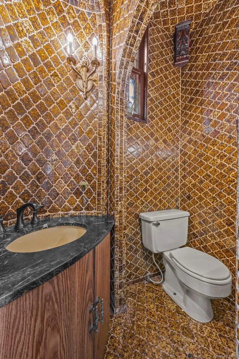 190 Beach 137th Street, New York, NY, 7 Bedrooms Bedrooms, 16 Rooms Rooms,3 BathroomsBathrooms,Residential,For Rent,Beach 137th,0,1033528 190 Beach 137th Street, New York, NY, 7 Bedrooms Bedrooms, 16 Rooms Rooms,3 BathroomsBathrooms,Residential,For Rent,Beach 137th,0,1033528