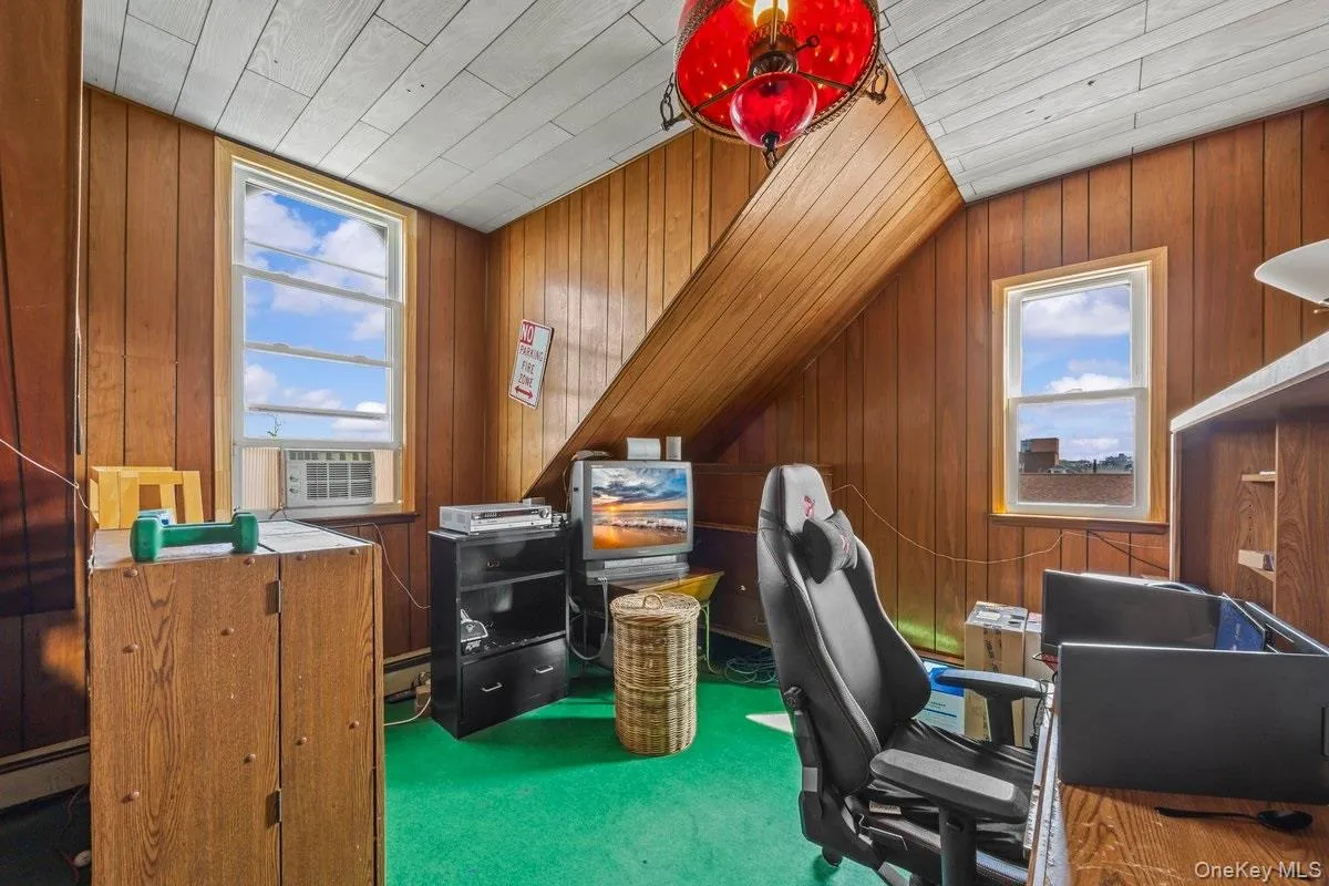 190 Beach 137th Street, New York, NY, 7 Bedrooms Bedrooms, 16 Rooms Rooms,3 BathroomsBathrooms,Residential,For Rent,Beach 137th,0,1033528 190 Beach 137th Street, New York, NY, 7 Bedrooms Bedrooms, 16 Rooms Rooms,3 BathroomsBathrooms,Residential,For Rent,Beach 137th,0,1033528