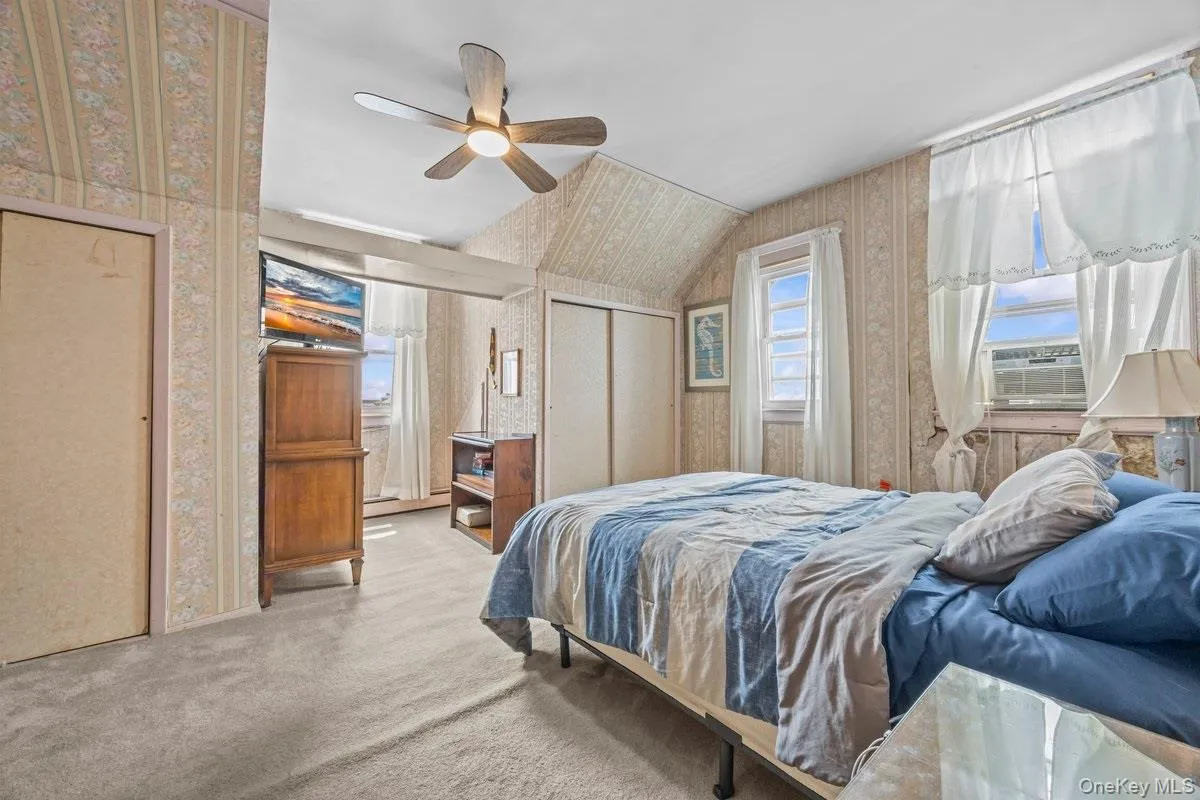 190 Beach 137th Street, New York, NY, 7 Bedrooms Bedrooms, 16 Rooms Rooms,3 BathroomsBathrooms,Residential,For Rent,Beach 137th,0,1033528 190 Beach 137th Street, New York, NY, 7 Bedrooms Bedrooms, 16 Rooms Rooms,3 BathroomsBathrooms,Residential,For Rent,Beach 137th,0,1033528