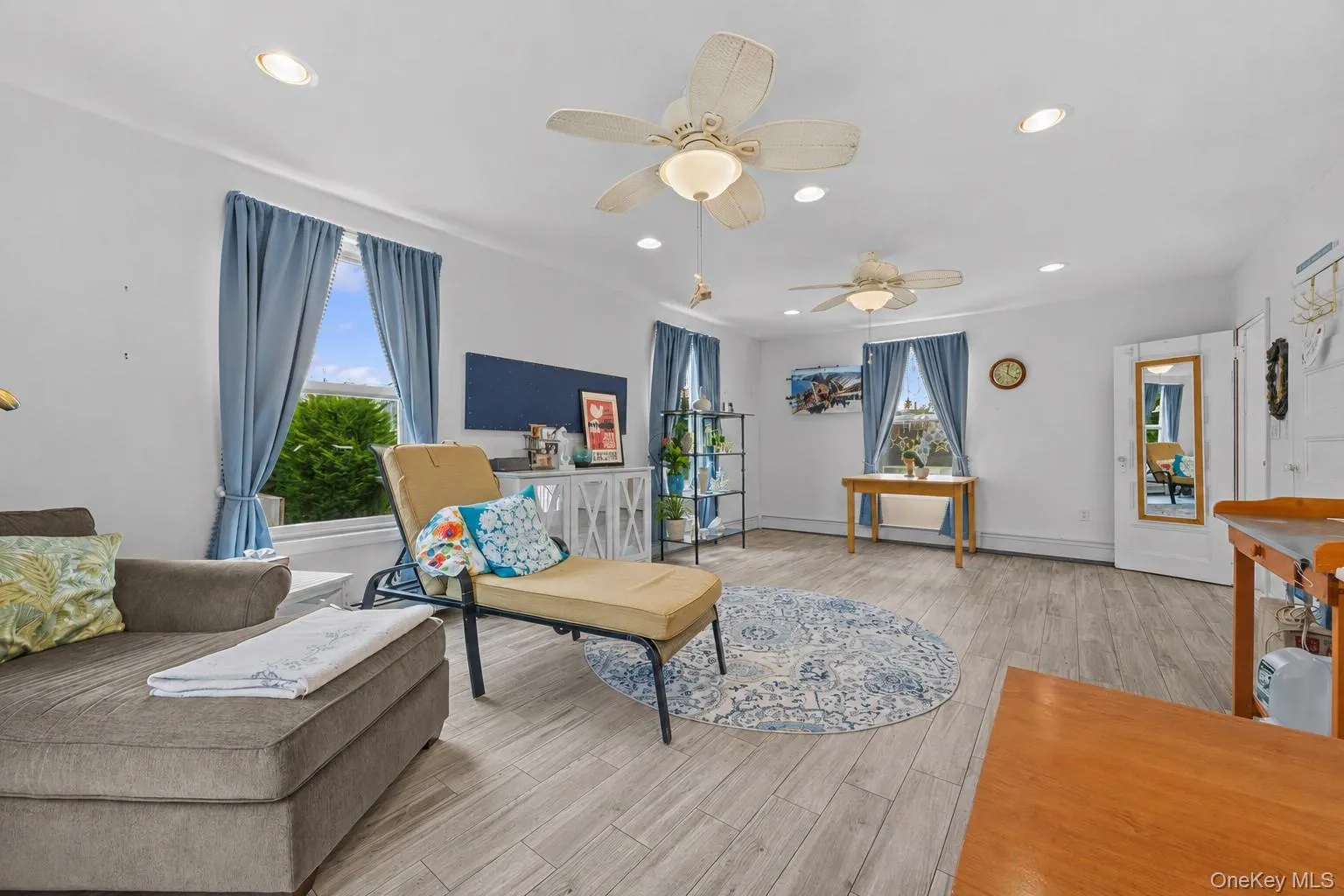 190 Beach 137th Street, New York, NY, 7 Bedrooms Bedrooms, 16 Rooms Rooms,3 BathroomsBathrooms,Residential,For Rent,Beach 137th,0,1033528 190 Beach 137th Street, New York, NY, 7 Bedrooms Bedrooms, 16 Rooms Rooms,3 BathroomsBathrooms,Residential,For Rent,Beach 137th,0,1033528