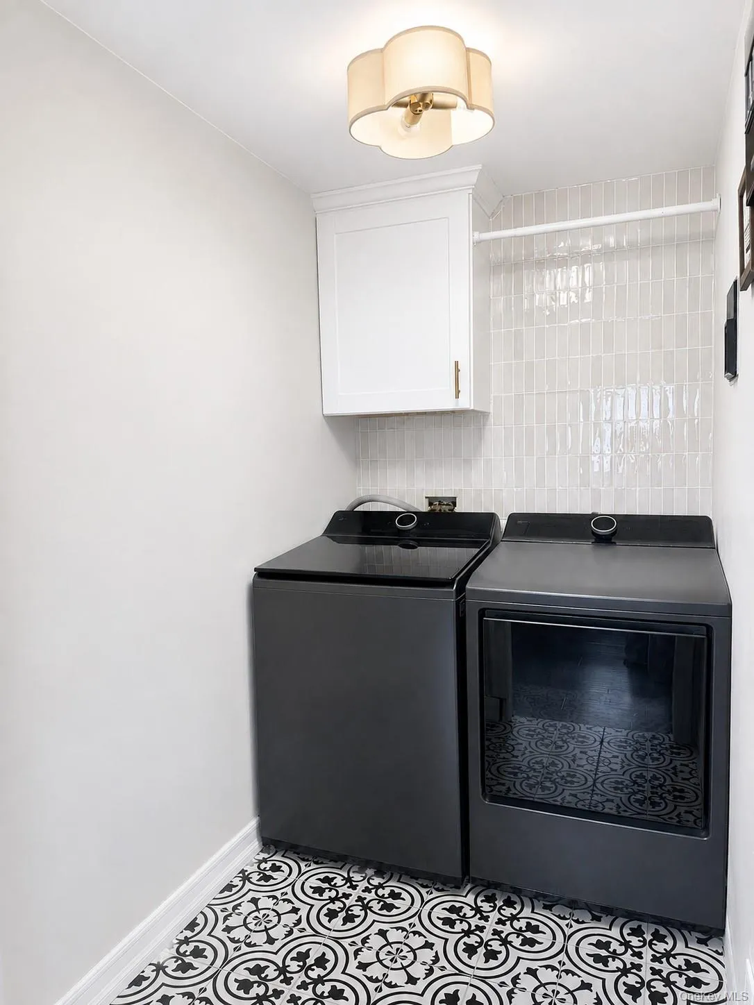 161 Friends Lane, Hempstead, NY, 4 Bedrooms Bedrooms, 7 Rooms Rooms,2 BathroomsBathrooms,Residential,For Rent,Friends,0,1033529 161 Friends Lane, Hempstead, NY, 4 Bedrooms Bedrooms, 7 Rooms Rooms,2 BathroomsBathrooms,Residential,For Rent,Friends,0,1033529