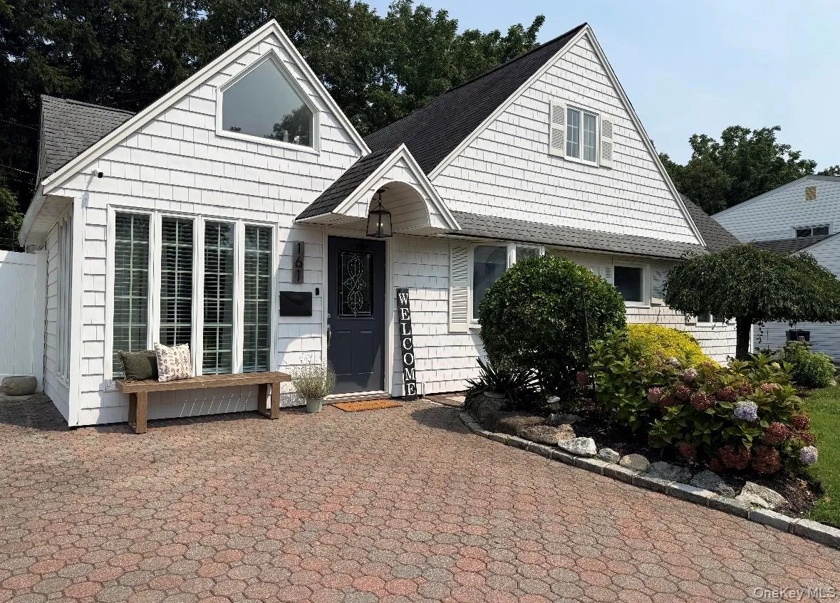 161 Friends Lane, Hempstead, NY, 4 Bedrooms Bedrooms, 7 Rooms Rooms,2 BathroomsBathrooms,Residential,For Rent,Friends,0,1033529 161 Friends Lane, Hempstead, NY, 4 Bedrooms Bedrooms, 7 Rooms Rooms,2 BathroomsBathrooms,Residential,For Rent,Friends,0,1033529