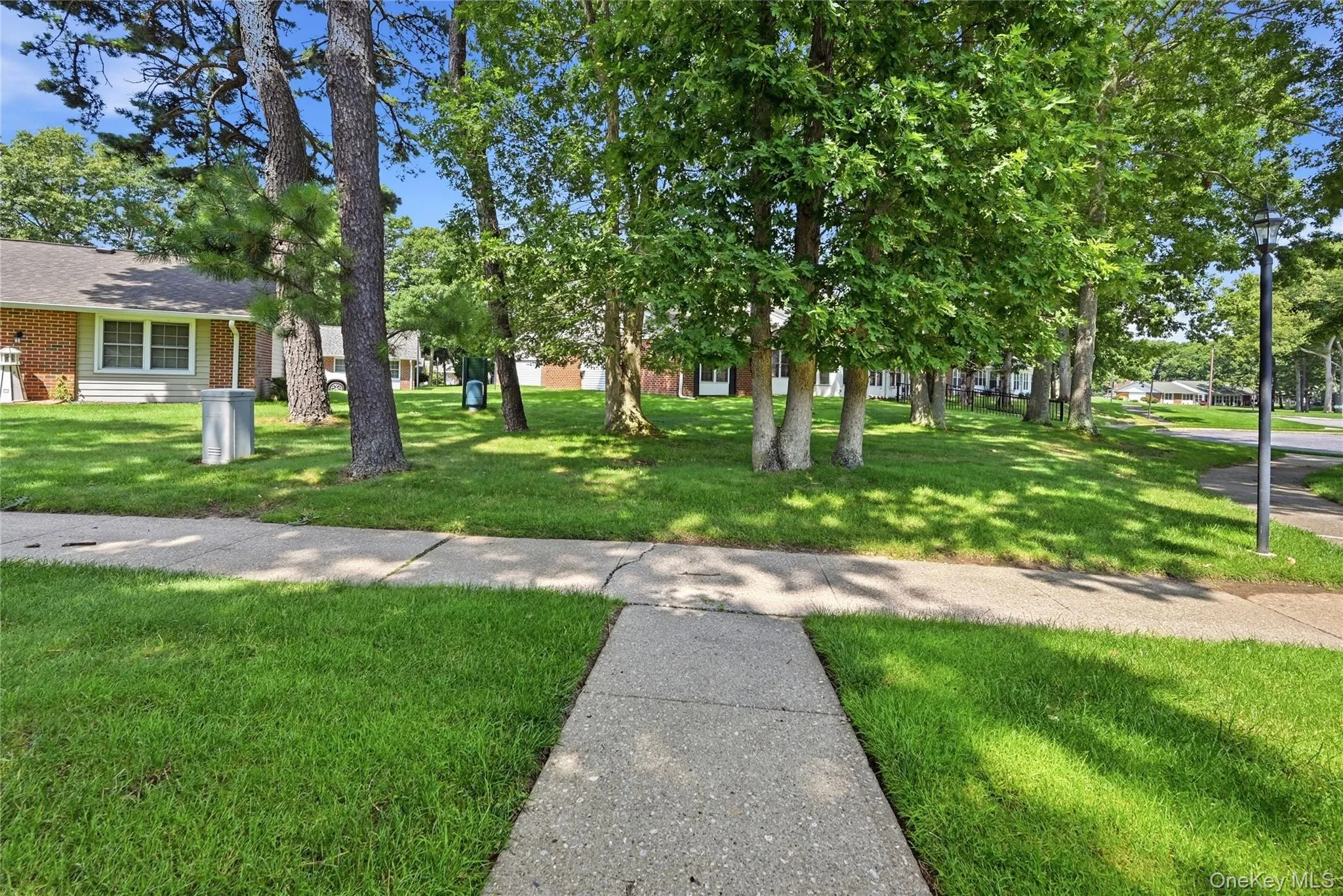232 Blackpool Court, Brookhaven, NY, 2 Bedrooms Bedrooms, 5 Rooms Rooms,1 BathroomBathrooms,Residential,For Rent,Blackpool,0,1033530 232 Blackpool Court, Brookhaven, NY, 2 Bedrooms Bedrooms, 5 Rooms Rooms,1 BathroomBathrooms,Residential,For Rent,Blackpool,0,1033530