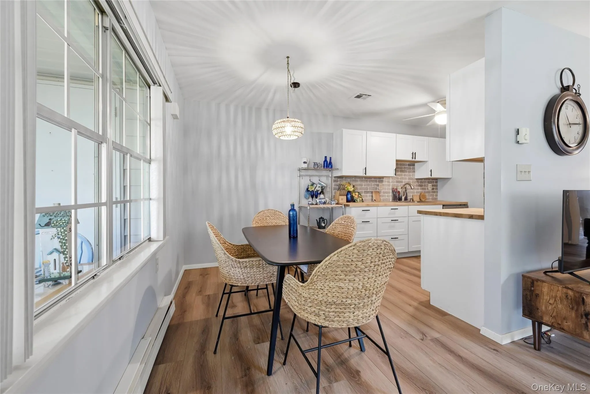 232 Blackpool Court, Brookhaven, NY, 2 Bedrooms Bedrooms, 5 Rooms Rooms,1 BathroomBathrooms,Residential,For Rent,Blackpool,0,1033530 232 Blackpool Court, Brookhaven, NY, 2 Bedrooms Bedrooms, 5 Rooms Rooms,1 BathroomBathrooms,Residential,For Rent,Blackpool,0,1033530
