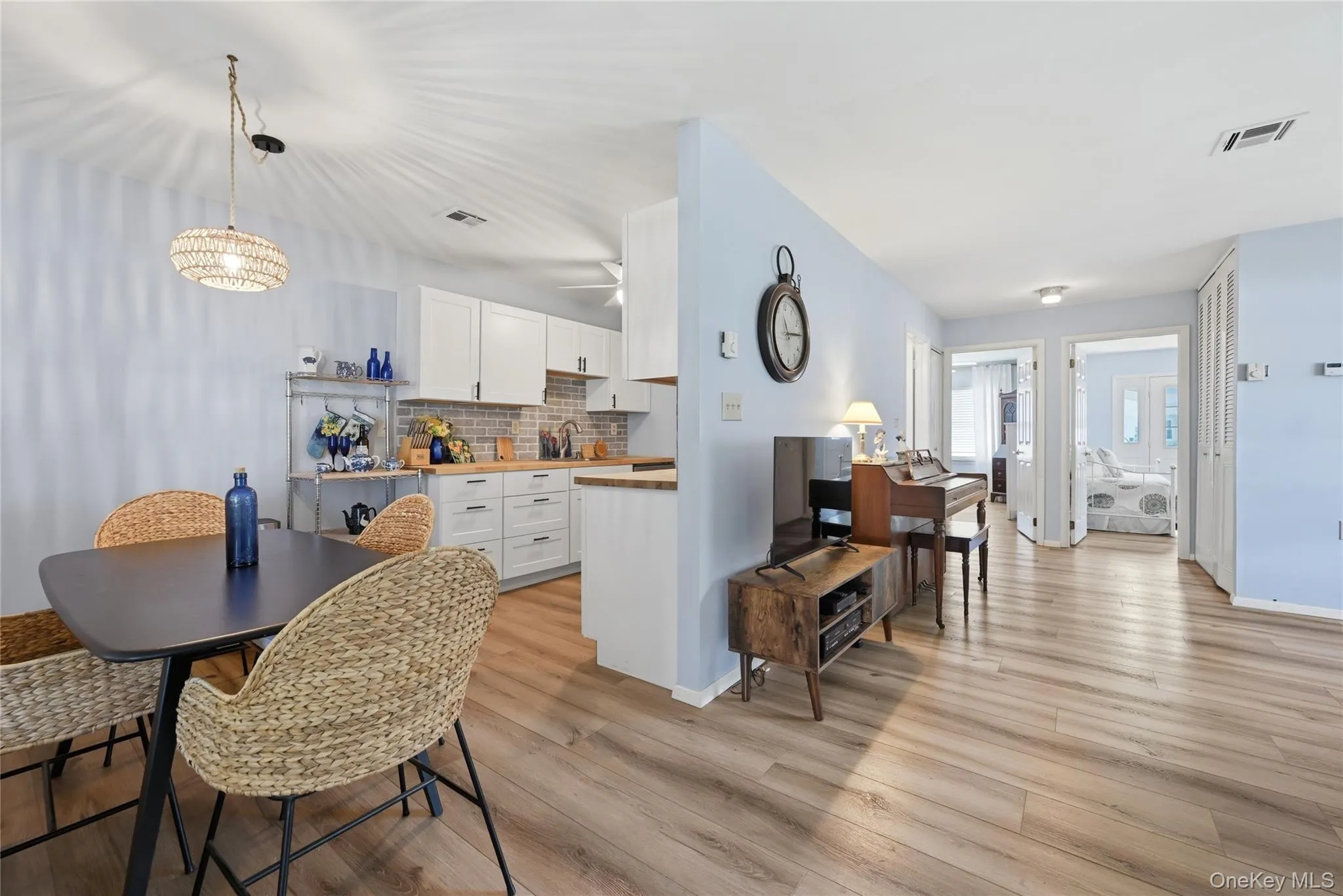 232 Blackpool Court, Brookhaven, NY, 2 Bedrooms Bedrooms, 5 Rooms Rooms,1 BathroomBathrooms,Residential,For Rent,Blackpool,0,1033530 232 Blackpool Court, Brookhaven, NY, 2 Bedrooms Bedrooms, 5 Rooms Rooms,1 BathroomBathrooms,Residential,For Rent,Blackpool,0,1033530