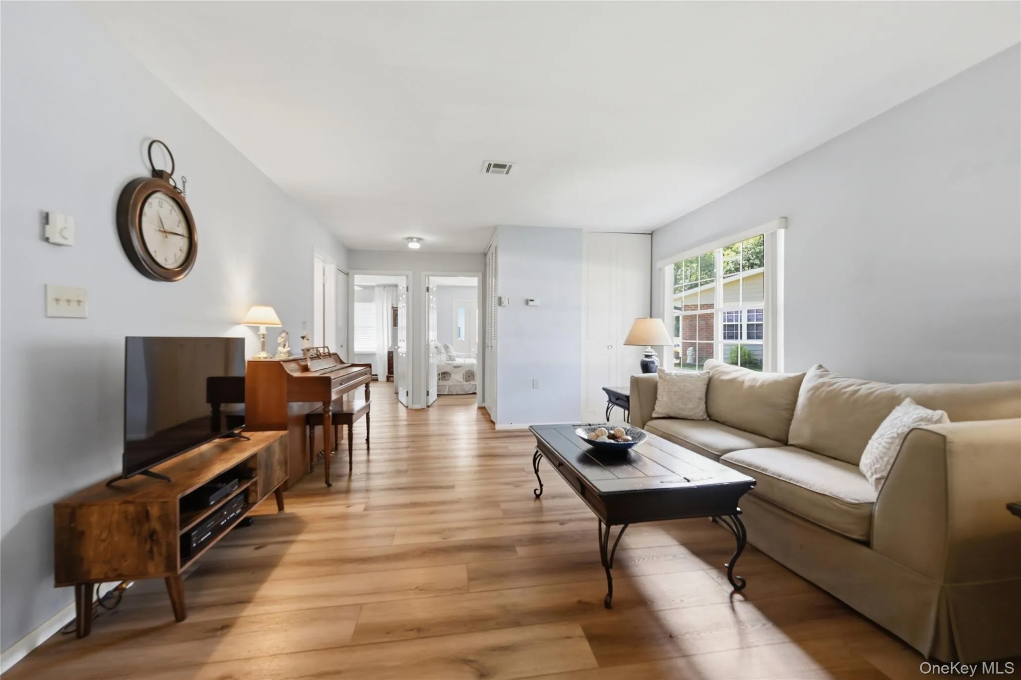 232 Blackpool Court, Brookhaven, NY, 2 Bedrooms Bedrooms, 5 Rooms Rooms,1 BathroomBathrooms,Residential,For Rent,Blackpool,0,1033530 232 Blackpool Court, Brookhaven, NY, 2 Bedrooms Bedrooms, 5 Rooms Rooms,1 BathroomBathrooms,Residential,For Rent,Blackpool,0,1033530