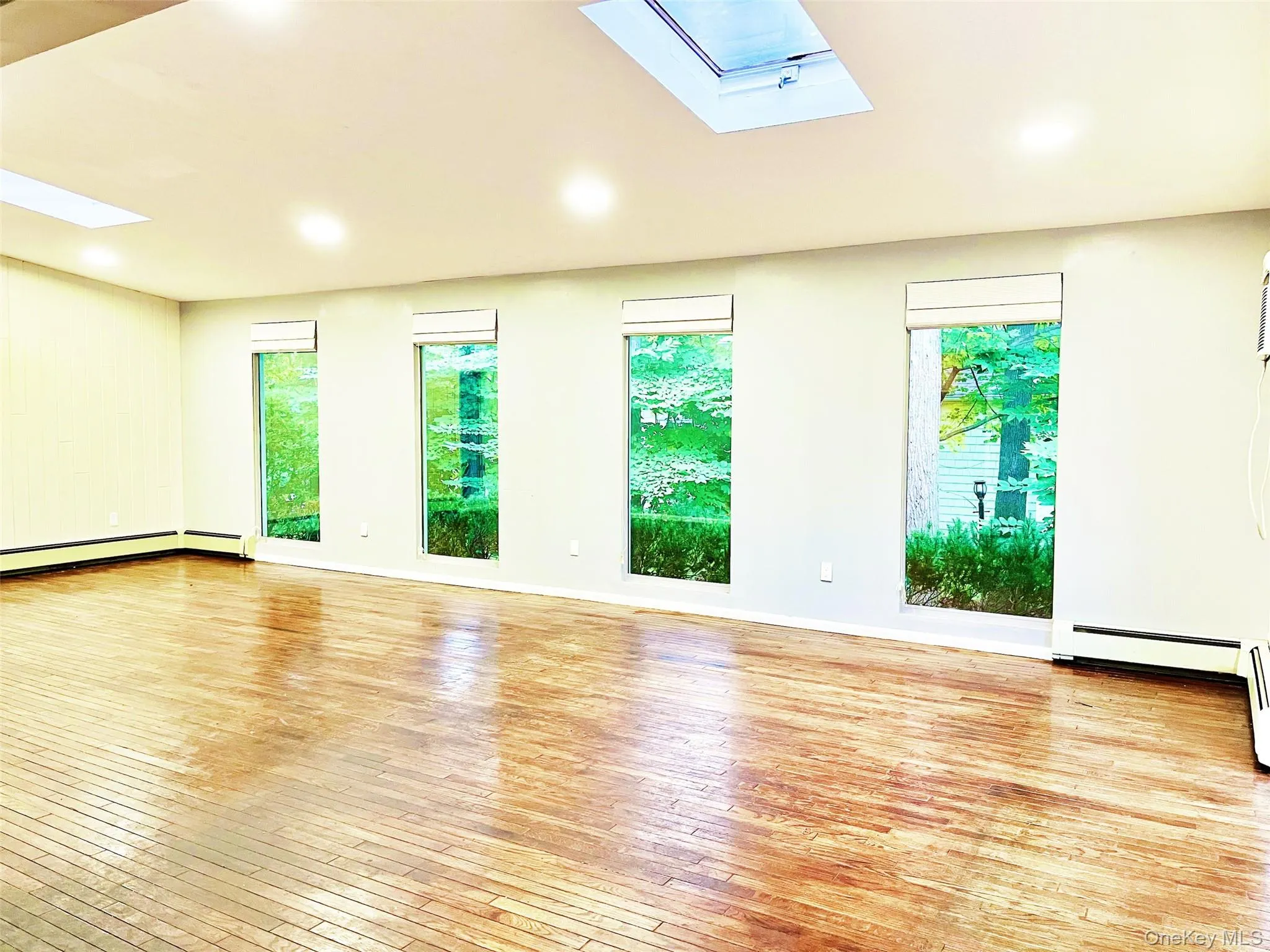 258 Steamboat Road, North Hempstead, NY, 4 Bedrooms Bedrooms, 6 Rooms Rooms,2 BathroomsBathrooms,Residential,For Rent,Steamboat,0,1033531 258 Steamboat Road, North Hempstead, NY, 4 Bedrooms Bedrooms, 6 Rooms Rooms,2 BathroomsBathrooms,Residential,For Rent,Steamboat,0,1033531