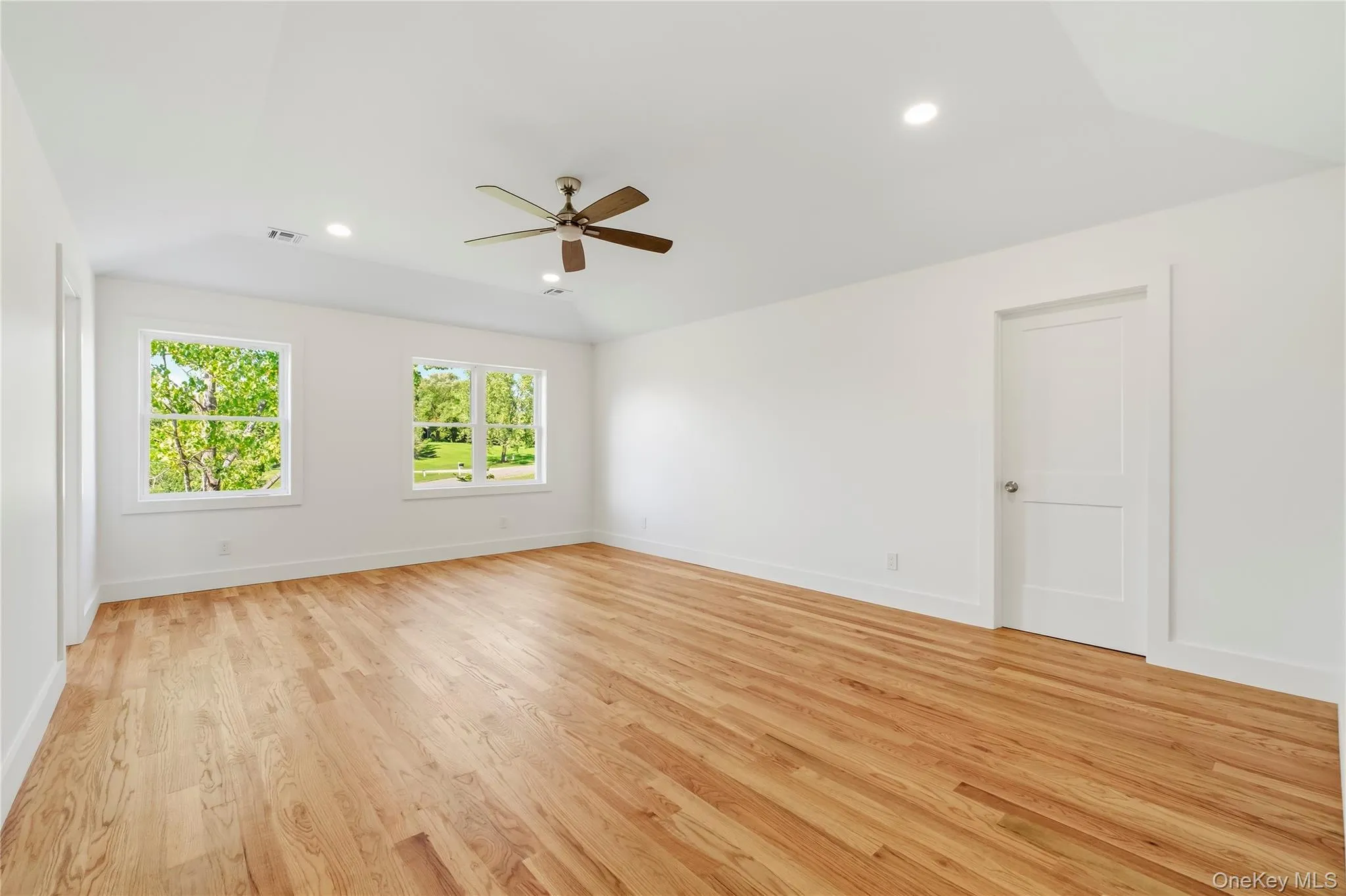 9 Bills Lane, Marlboro, NY, 4 Bedrooms Bedrooms, 11 Rooms Rooms,2 BathroomsBathrooms,Residential,For Rent,Bills,0,1033538 9 Bills Lane, Marlboro, NY, 4 Bedrooms Bedrooms, 11 Rooms Rooms,2 BathroomsBathrooms,Residential,For Rent,Bills,0,1033538