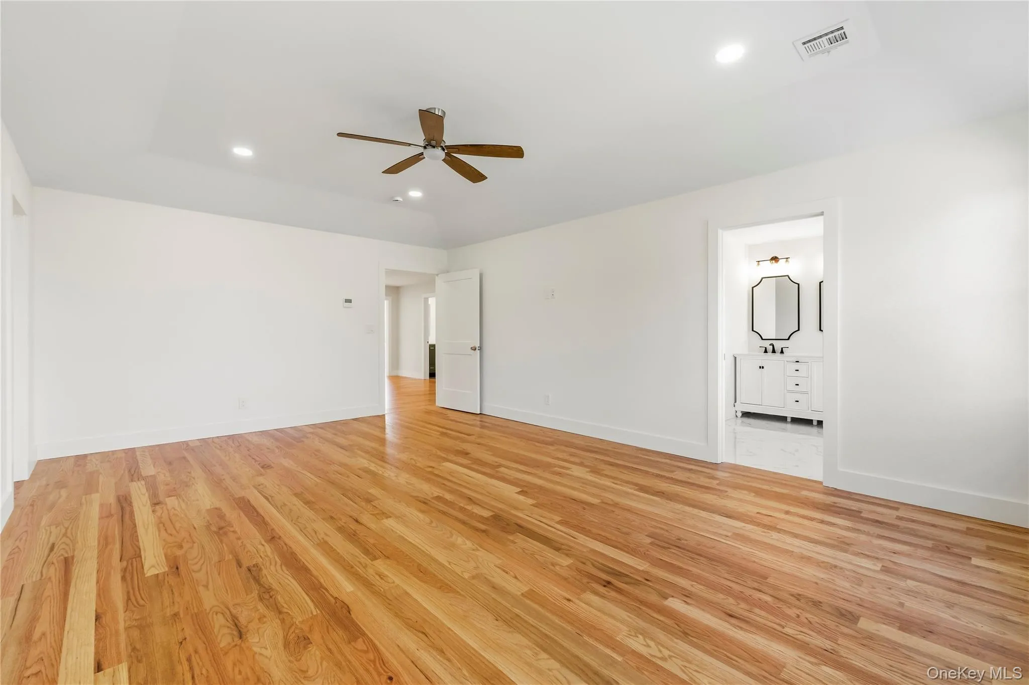 9 Bills Lane, Marlboro, NY, 4 Bedrooms Bedrooms, 11 Rooms Rooms,2 BathroomsBathrooms,Residential,For Rent,Bills,0,1033538 9 Bills Lane, Marlboro, NY, 4 Bedrooms Bedrooms, 11 Rooms Rooms,2 BathroomsBathrooms,Residential,For Rent,Bills,0,1033538