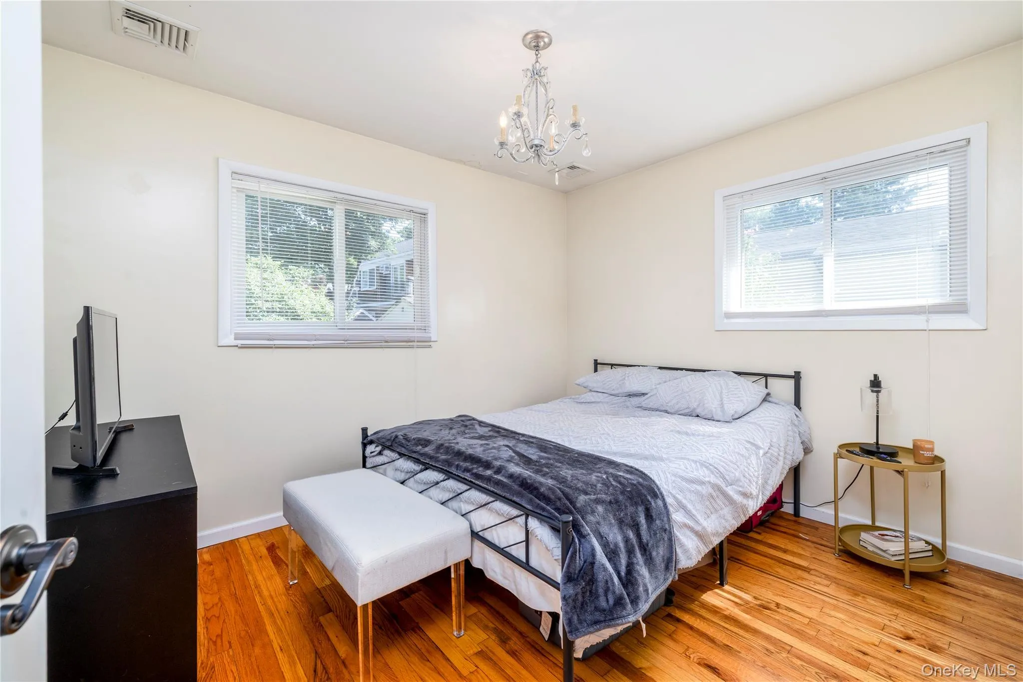 37 Hickory Road, Oyster Bay, NY, 3 Bedrooms Bedrooms, 8 Rooms Rooms,2 BathroomsBathrooms,Residential Lease,For Rent,Hickory,0,1033539 37 Hickory Road, Oyster Bay, NY, 3 Bedrooms Bedrooms, 8 Rooms Rooms,2 BathroomsBathrooms,Residential Lease,For Rent,Hickory,0,1033539