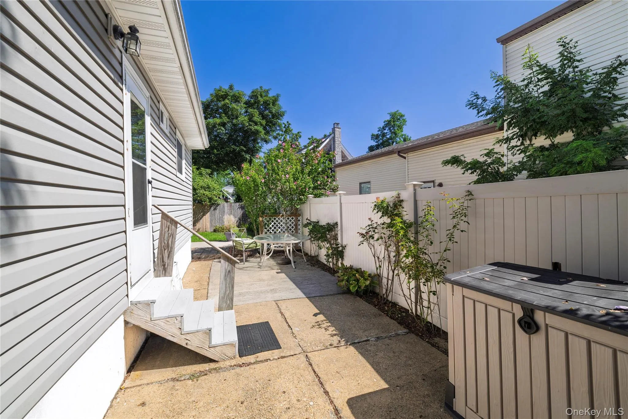 37 Hickory Road, Oyster Bay, NY, 3 Bedrooms Bedrooms, 8 Rooms Rooms,2 BathroomsBathrooms,Residential Lease,For Rent,Hickory,0,1033539 37 Hickory Road, Oyster Bay, NY, 3 Bedrooms Bedrooms, 8 Rooms Rooms,2 BathroomsBathrooms,Residential Lease,For Rent,Hickory,0,1033539