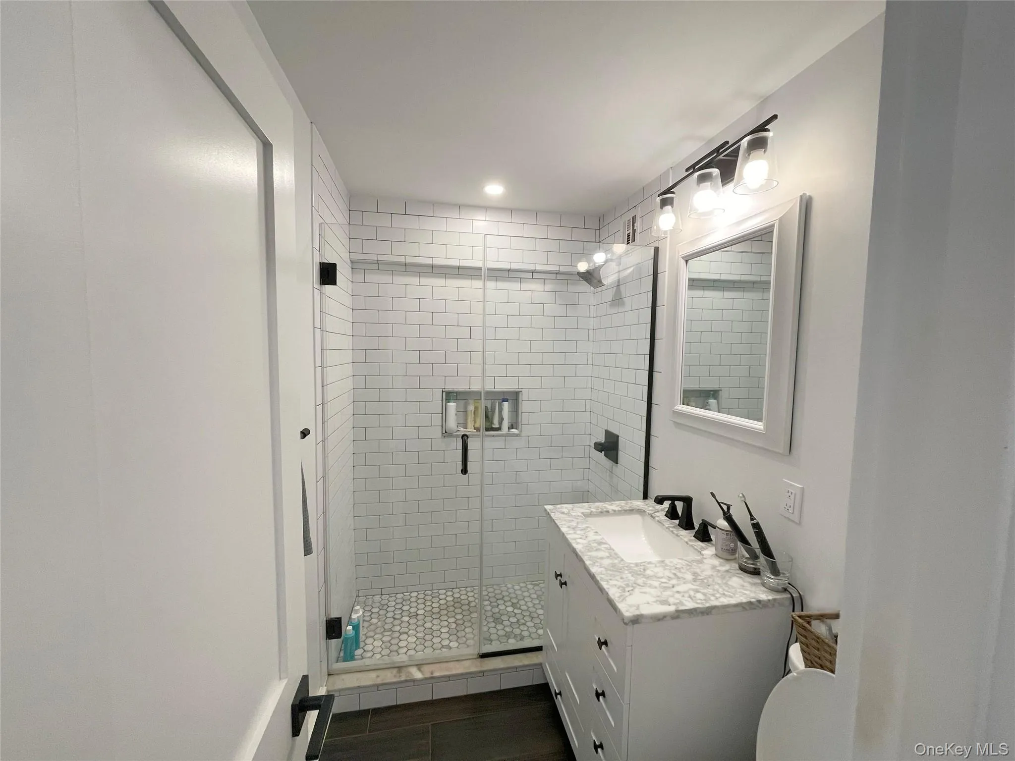 650 Shore Road, Long Beach, NY, 1 Bedroom Bedrooms, 3 Rooms Rooms,1 BathroomBathrooms,Residential Lease,For Rent,Shore,0,1033543 650 Shore Road, Long Beach, NY, 1 Bedroom Bedrooms, 3 Rooms Rooms,1 BathroomBathrooms,Residential Lease,For Rent,Shore,0,1033543