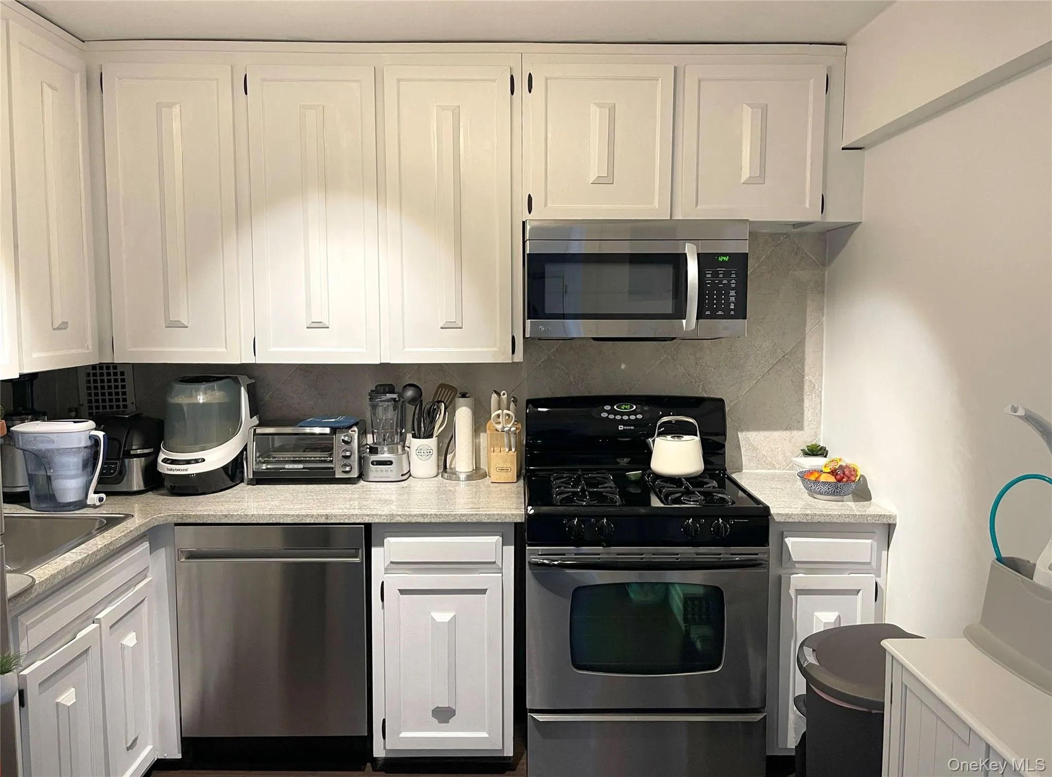 650 Shore Road, Long Beach, NY, 1 Bedroom Bedrooms, 3 Rooms Rooms,1 BathroomBathrooms,Residential Lease,For Rent,Shore,0,1033543 650 Shore Road, Long Beach, NY, 1 Bedroom Bedrooms, 3 Rooms Rooms,1 BathroomBathrooms,Residential Lease,For Rent,Shore,0,1033543
