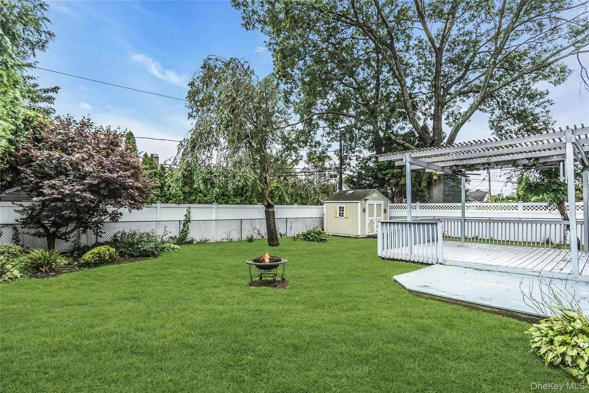 17 Giant Lane, Hempstead, NY, 4 Bedrooms Bedrooms, 9 Rooms Rooms,2 BathroomsBathrooms,Residential,For Rent,Giant,0,1033544 17 Giant Lane, Hempstead, NY, 4 Bedrooms Bedrooms, 9 Rooms Rooms,2 BathroomsBathrooms,Residential,For Rent,Giant,0,1033544