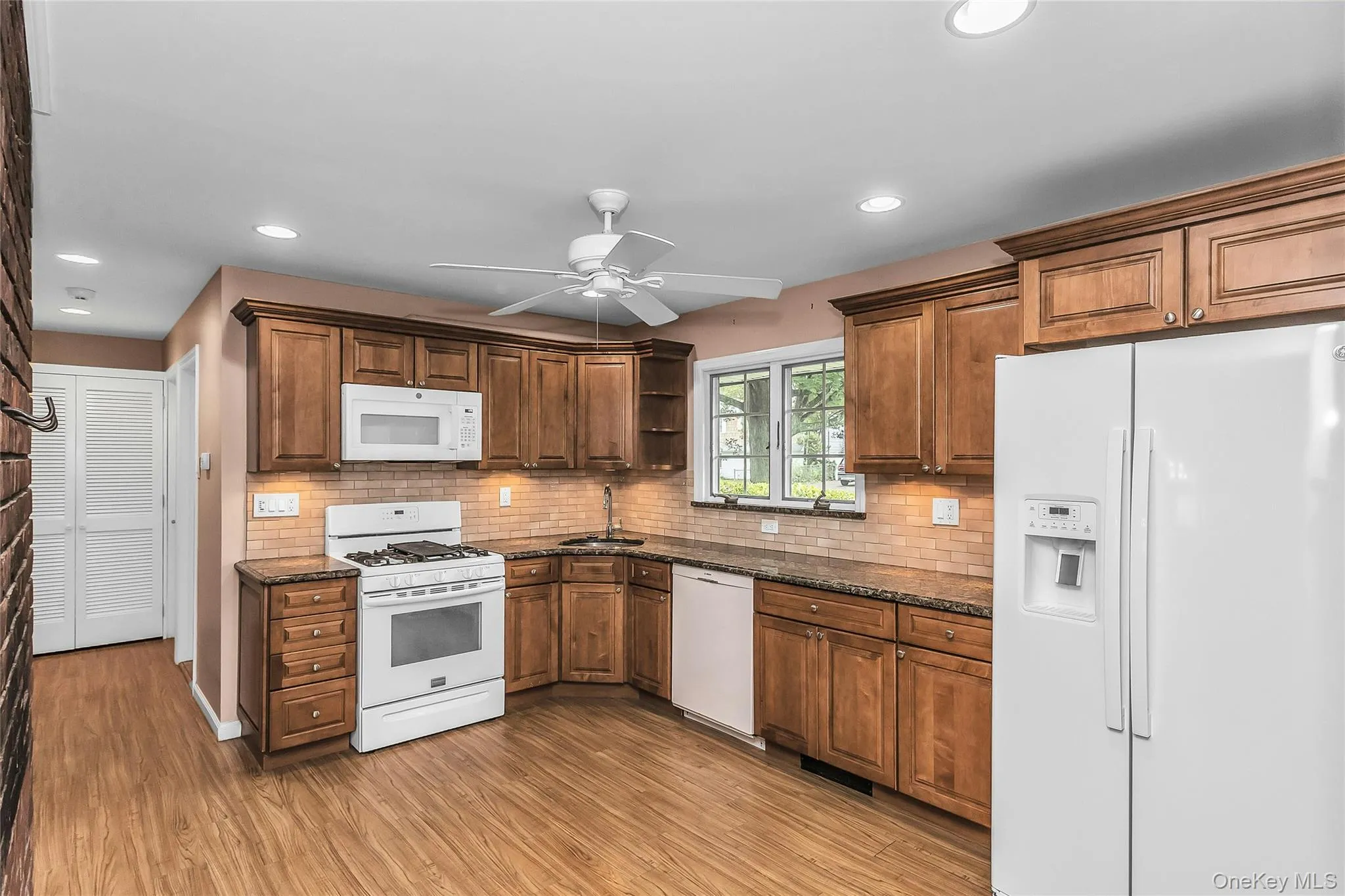 17 Giant Lane, Hempstead, NY, 4 Bedrooms Bedrooms, 9 Rooms Rooms,2 BathroomsBathrooms,Residential,For Rent,Giant,0,1033544 17 Giant Lane, Hempstead, NY, 4 Bedrooms Bedrooms, 9 Rooms Rooms,2 BathroomsBathrooms,Residential,For Rent,Giant,0,1033544