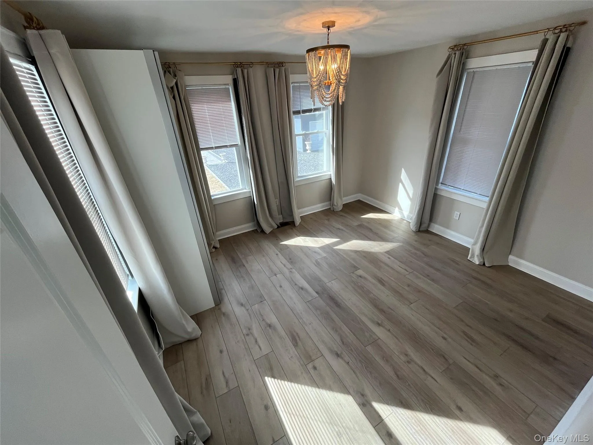 60 Maple Avenue, Islip, NY, 1 Bedroom Bedrooms, 4 Rooms Rooms,1 BathroomBathrooms,Residential Lease,For Rent,Maple,0,1033547 60 Maple Avenue, Islip, NY, 1 Bedroom Bedrooms, 4 Rooms Rooms,1 BathroomBathrooms,Residential Lease,For Rent,Maple,0,1033547