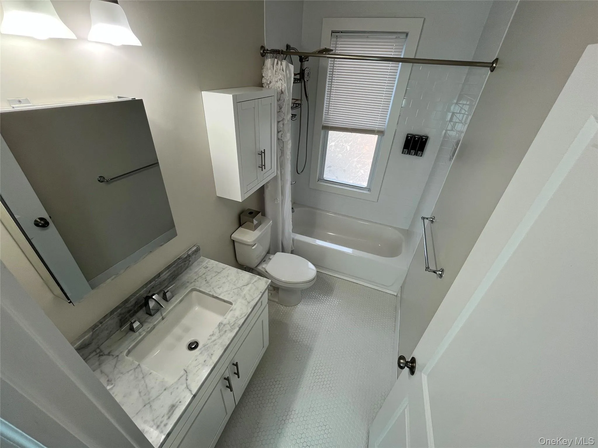 60 Maple Avenue, Islip, NY, 1 Bedroom Bedrooms, 4 Rooms Rooms,1 BathroomBathrooms,Residential Lease,For Rent,Maple,0,1033547 60 Maple Avenue, Islip, NY, 1 Bedroom Bedrooms, 4 Rooms Rooms,1 BathroomBathrooms,Residential Lease,For Rent,Maple,0,1033547