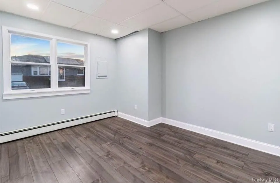 131 Liberty Avenue, Babylon, NY, 1 Bedroom Bedrooms, 4 Rooms Rooms,1 BathroomBathrooms,Residential Lease,For Rent,Liberty,0,1033549 131 Liberty Avenue, Babylon, NY, 1 Bedroom Bedrooms, 4 Rooms Rooms,1 BathroomBathrooms,Residential Lease,For Rent,Liberty,0,1033549