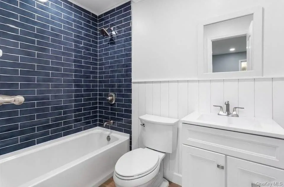 131 Liberty Avenue, Babylon, NY, 1 Bedroom Bedrooms, 4 Rooms Rooms,1 BathroomBathrooms,Residential Lease,For Rent,Liberty,0,1033549 131 Liberty Avenue, Babylon, NY, 1 Bedroom Bedrooms, 4 Rooms Rooms,1 BathroomBathrooms,Residential Lease,For Rent,Liberty,0,1033549