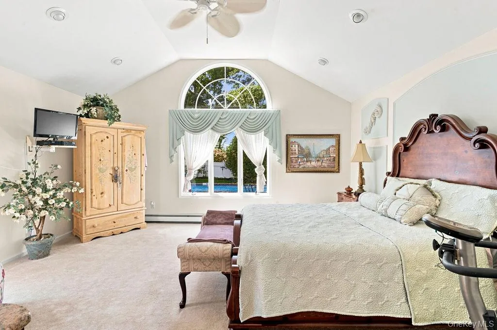 Vaulted ceiling with recessed lighting and ceiling fan Vaulted ceiling with recessed lighting and ceiling fan