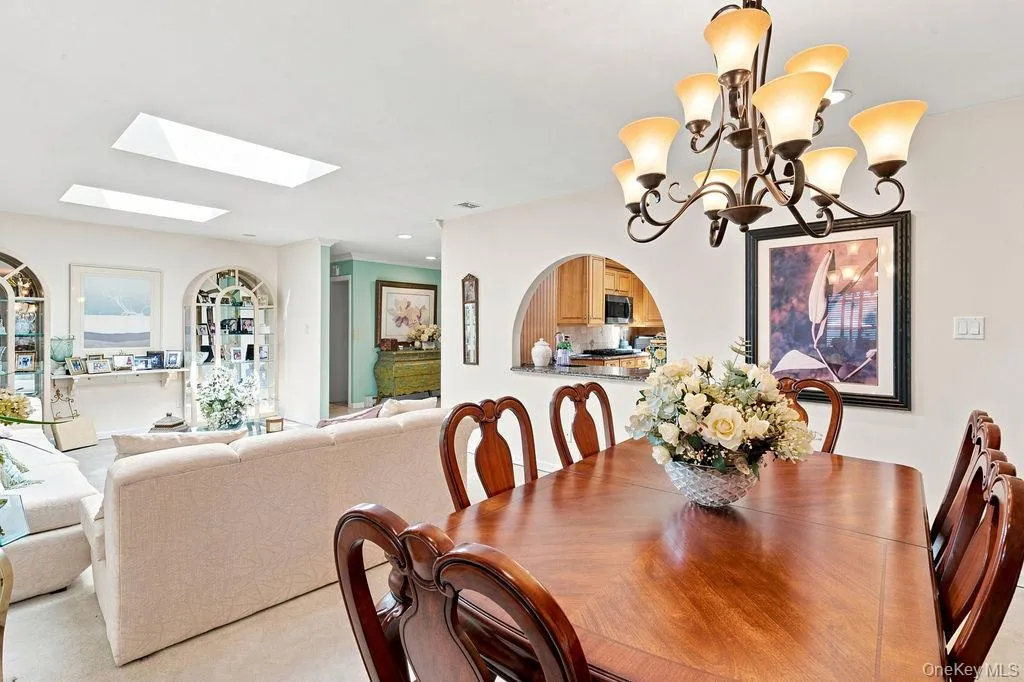22 Gemini Lane, Smithtown, NY, 3 Bedrooms Bedrooms, 7 Rooms Rooms,2 BathroomsBathrooms,Residential,For Rent,Gemini,0,1033550 22 Gemini Lane, Smithtown, NY, 3 Bedrooms Bedrooms, 7 Rooms Rooms,2 BathroomsBathrooms,Residential,For Rent,Gemini,0,1033550