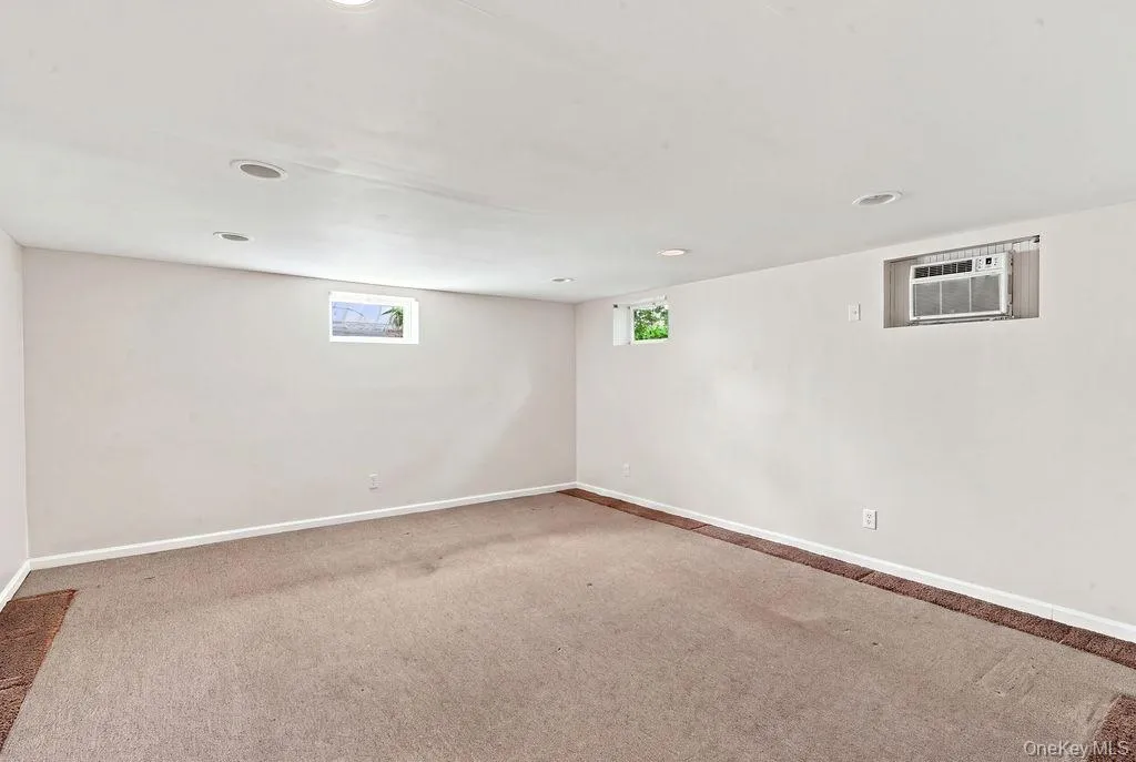 22 Gemini Lane, Smithtown, NY, 3 Bedrooms Bedrooms, 7 Rooms Rooms,2 BathroomsBathrooms,Residential,For Rent,Gemini,0,1033550 22 Gemini Lane, Smithtown, NY, 3 Bedrooms Bedrooms, 7 Rooms Rooms,2 BathroomsBathrooms,Residential,For Rent,Gemini,0,1033550