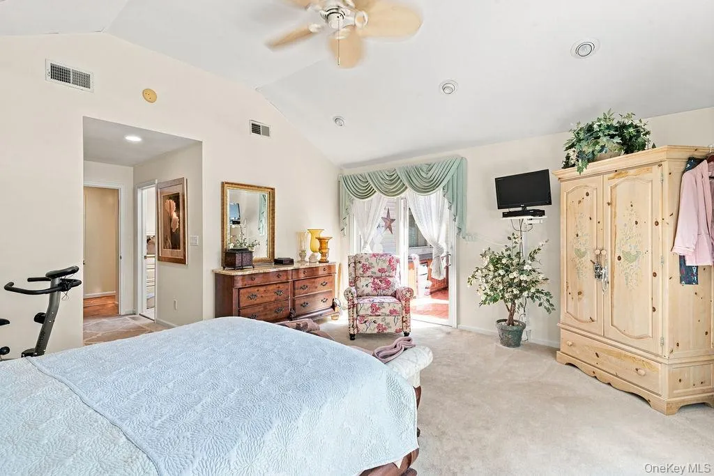22 Gemini Lane, Smithtown, NY, 3 Bedrooms Bedrooms, 7 Rooms Rooms,2 BathroomsBathrooms,Residential,For Rent,Gemini,0,1033550 22 Gemini Lane, Smithtown, NY, 3 Bedrooms Bedrooms, 7 Rooms Rooms,2 BathroomsBathrooms,Residential,For Rent,Gemini,0,1033550