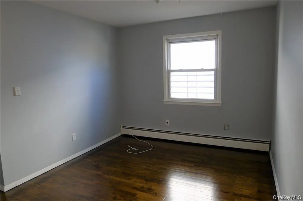 156 Truman Avenue, Yonkers, NY, 3 Bedrooms Bedrooms, 6 Rooms Rooms,2 BathroomsBathrooms,Residential Lease,For Rent,Truman,0,1033552 156 Truman Avenue, Yonkers, NY, 3 Bedrooms Bedrooms, 6 Rooms Rooms,2 BathroomsBathrooms,Residential Lease,For Rent,Truman,0,1033552