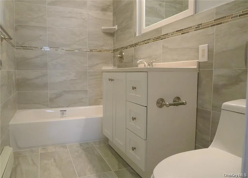 156 Truman Avenue, Yonkers, NY, 3 Bedrooms Bedrooms, 6 Rooms Rooms,2 BathroomsBathrooms,Residential Lease,For Rent,Truman,0,1033552 156 Truman Avenue, Yonkers, NY, 3 Bedrooms Bedrooms, 6 Rooms Rooms,2 BathroomsBathrooms,Residential Lease,For Rent,Truman,0,1033552