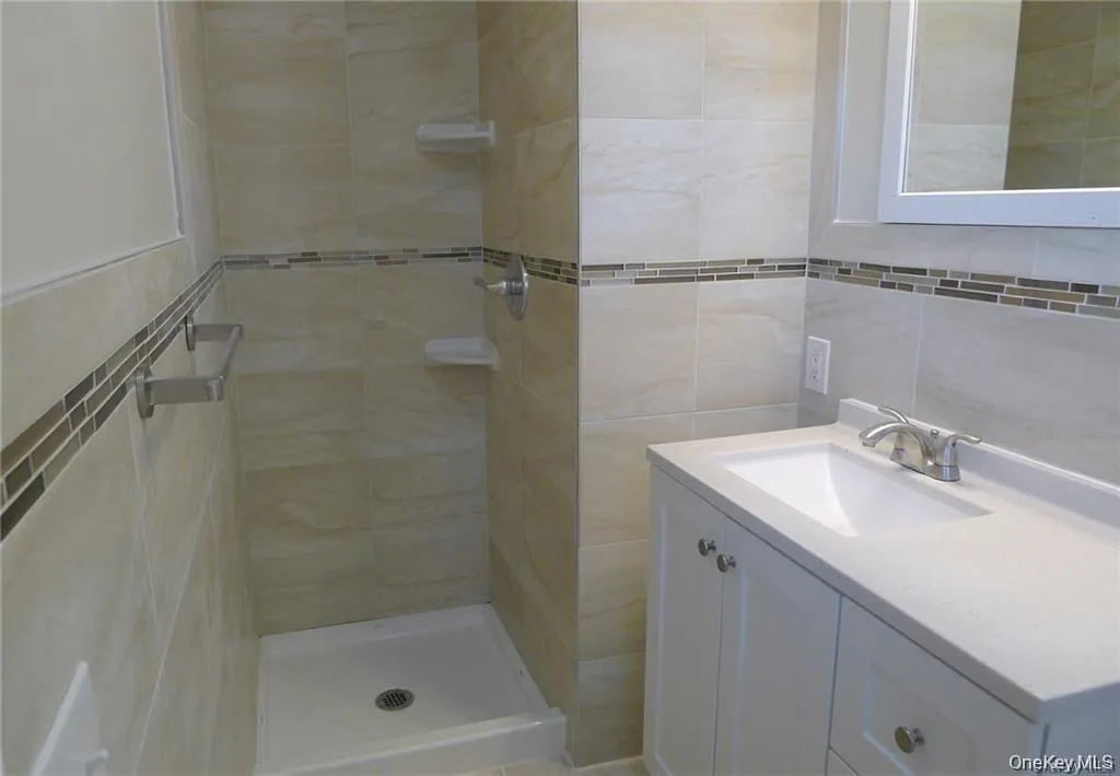 156 Truman Avenue, Yonkers, NY, 3 Bedrooms Bedrooms, 6 Rooms Rooms,2 BathroomsBathrooms,Residential Lease,For Rent,Truman,0,1033552 156 Truman Avenue, Yonkers, NY, 3 Bedrooms Bedrooms, 6 Rooms Rooms,2 BathroomsBathrooms,Residential Lease,For Rent,Truman,0,1033552