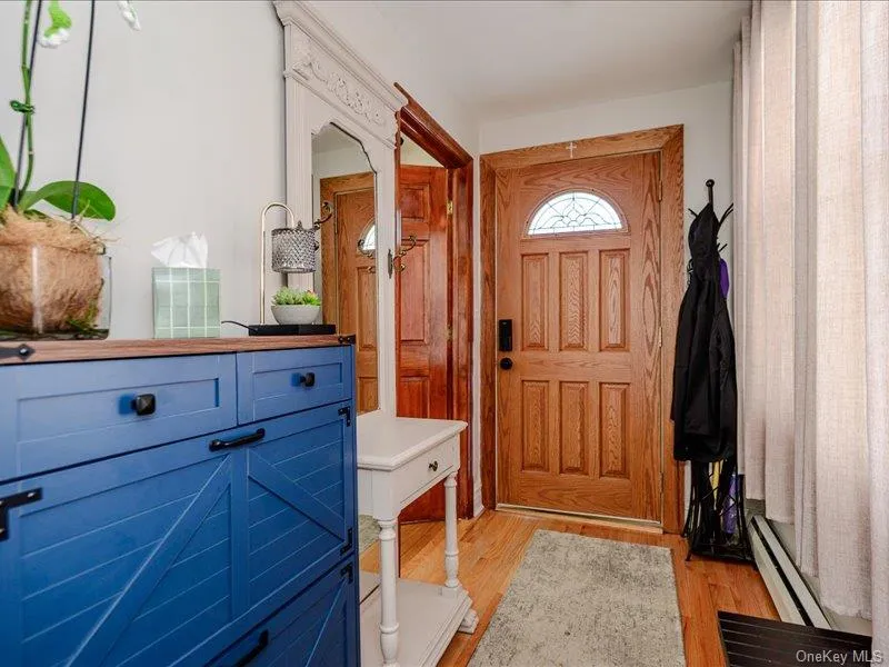 721 Edison Avenue, New York, NY, 3 Bedrooms Bedrooms, 6 Rooms Rooms,2 BathroomsBathrooms,Residential,For Rent,Edison,0,1033555 721 Edison Avenue, New York, NY, 3 Bedrooms Bedrooms, 6 Rooms Rooms,2 BathroomsBathrooms,Residential,For Rent,Edison,0,1033555