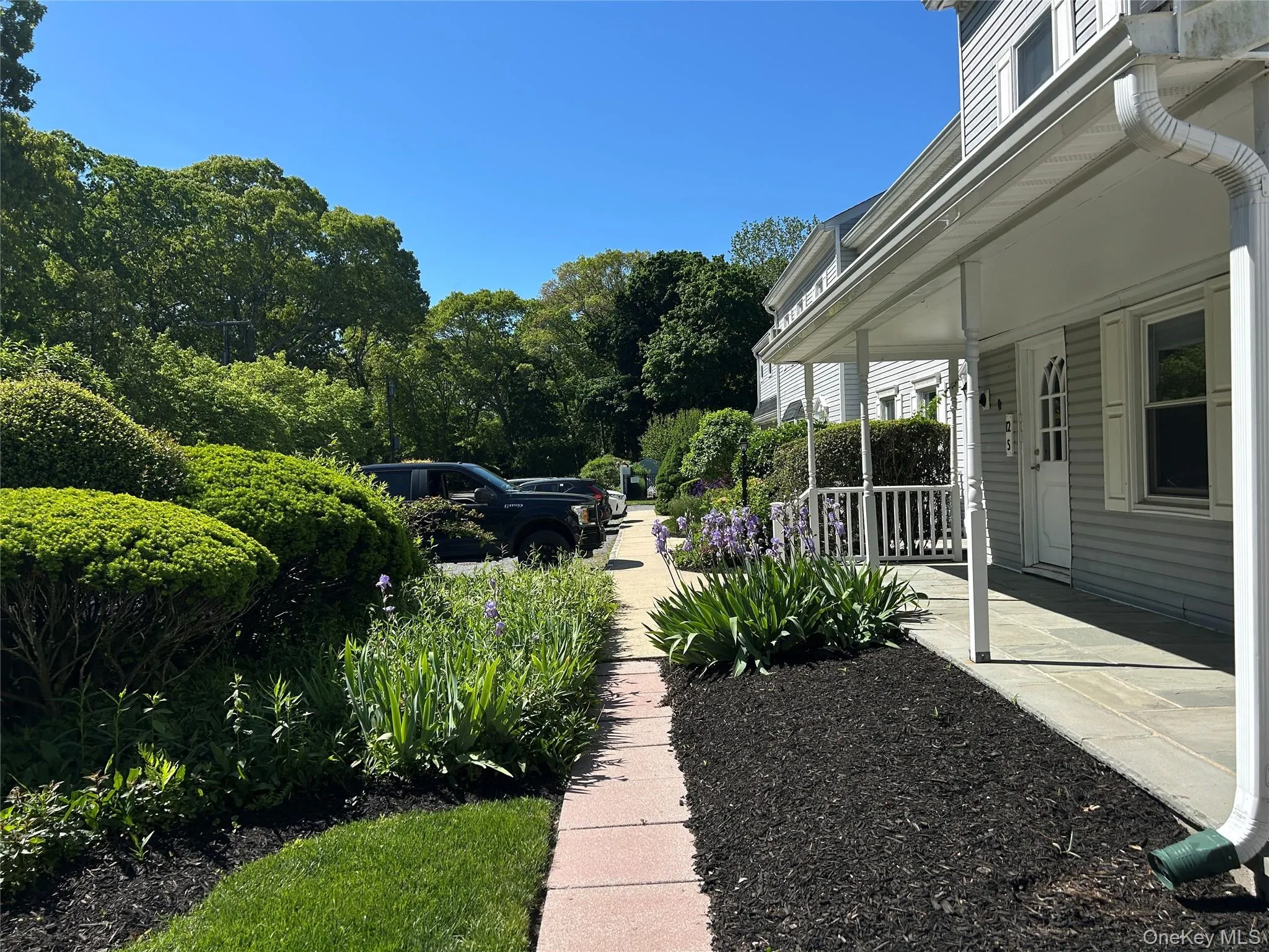 43 Brushy Neck Lane Unit 13, Southampton, New York 11977