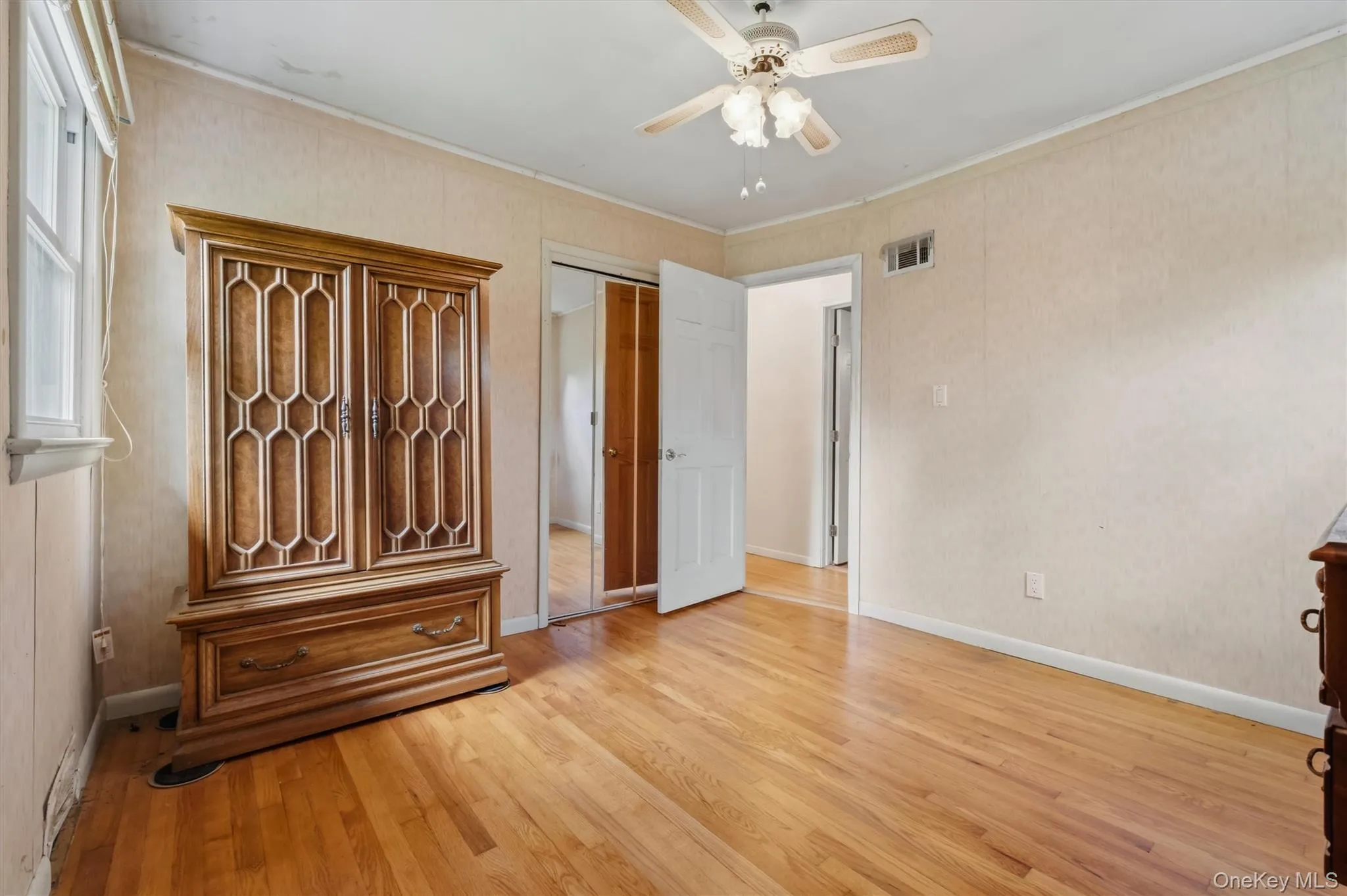 4 Broadview Road, Poughkeepsie, NY, 3 Bedrooms Bedrooms, 5 Rooms Rooms,1 BathroomBathrooms,Residential,For Rent,Broadview,0,1033564 4 Broadview Road, Poughkeepsie, NY, 3 Bedrooms Bedrooms, 5 Rooms Rooms,1 BathroomBathrooms,Residential,For Rent,Broadview,0,1033564