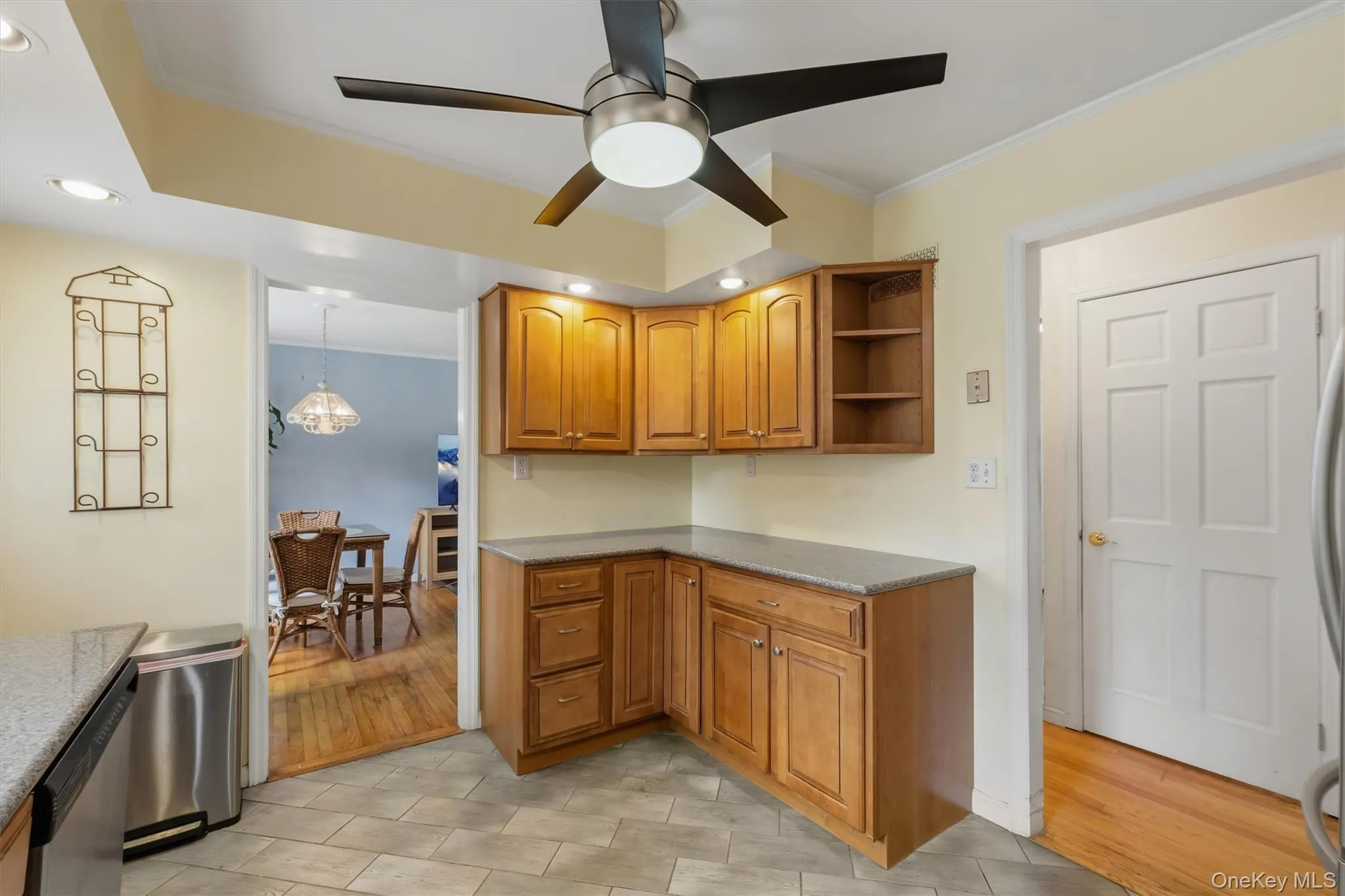 4 Broadview Road, Poughkeepsie, NY, 3 Bedrooms Bedrooms, 5 Rooms Rooms,1 BathroomBathrooms,Residential,For Rent,Broadview,0,1033564 4 Broadview Road, Poughkeepsie, NY, 3 Bedrooms Bedrooms, 5 Rooms Rooms,1 BathroomBathrooms,Residential,For Rent,Broadview,0,1033564