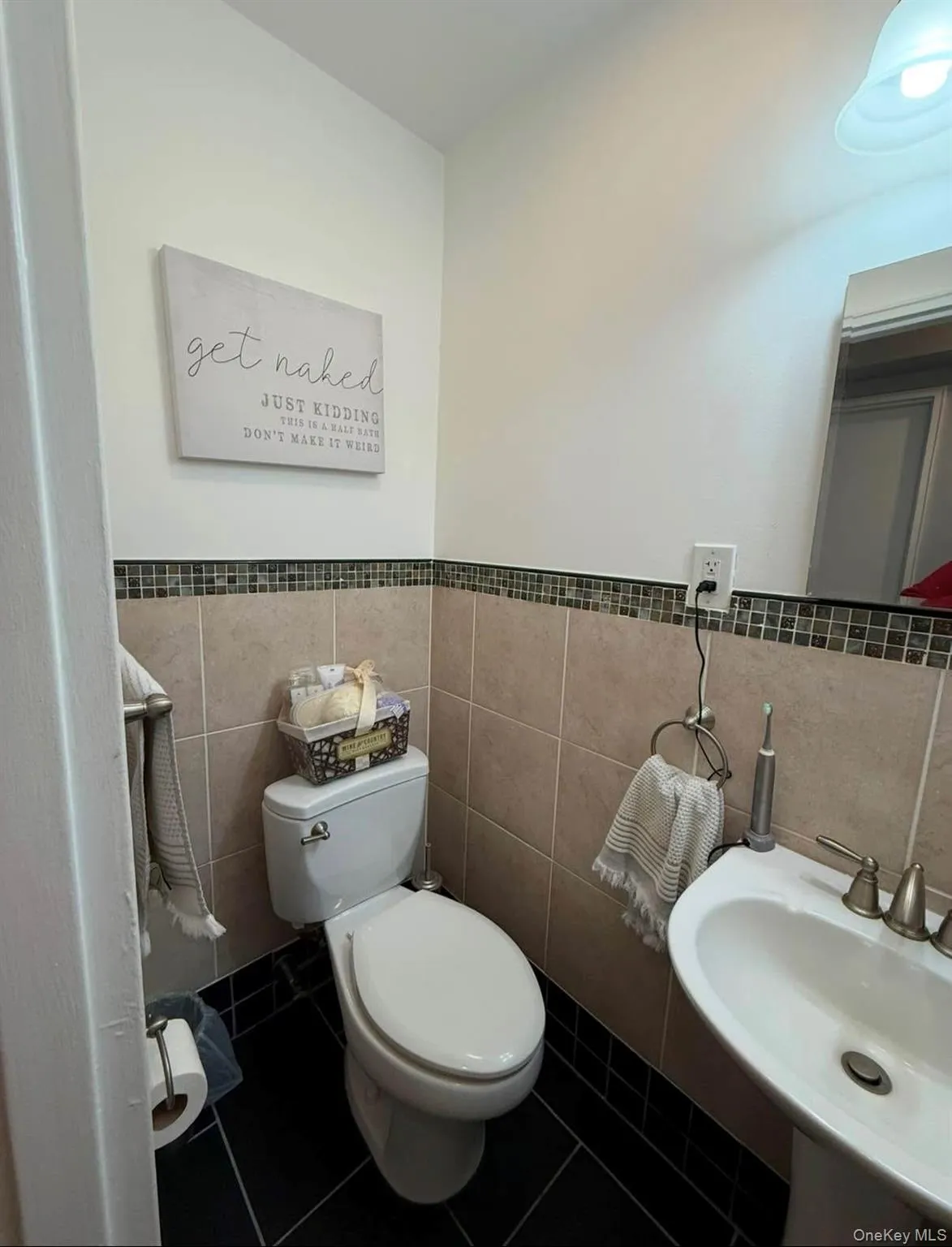 510 Dubois Ave, Hempstead, NY, 2 Bedrooms Bedrooms, 5 Rooms Rooms,1 BathroomBathrooms,Residential,For Rent,Dubois Ave,0,1033565 510 Dubois Ave, Hempstead, NY, 2 Bedrooms Bedrooms, 5 Rooms Rooms,1 BathroomBathrooms,Residential,For Rent,Dubois Ave,0,1033565